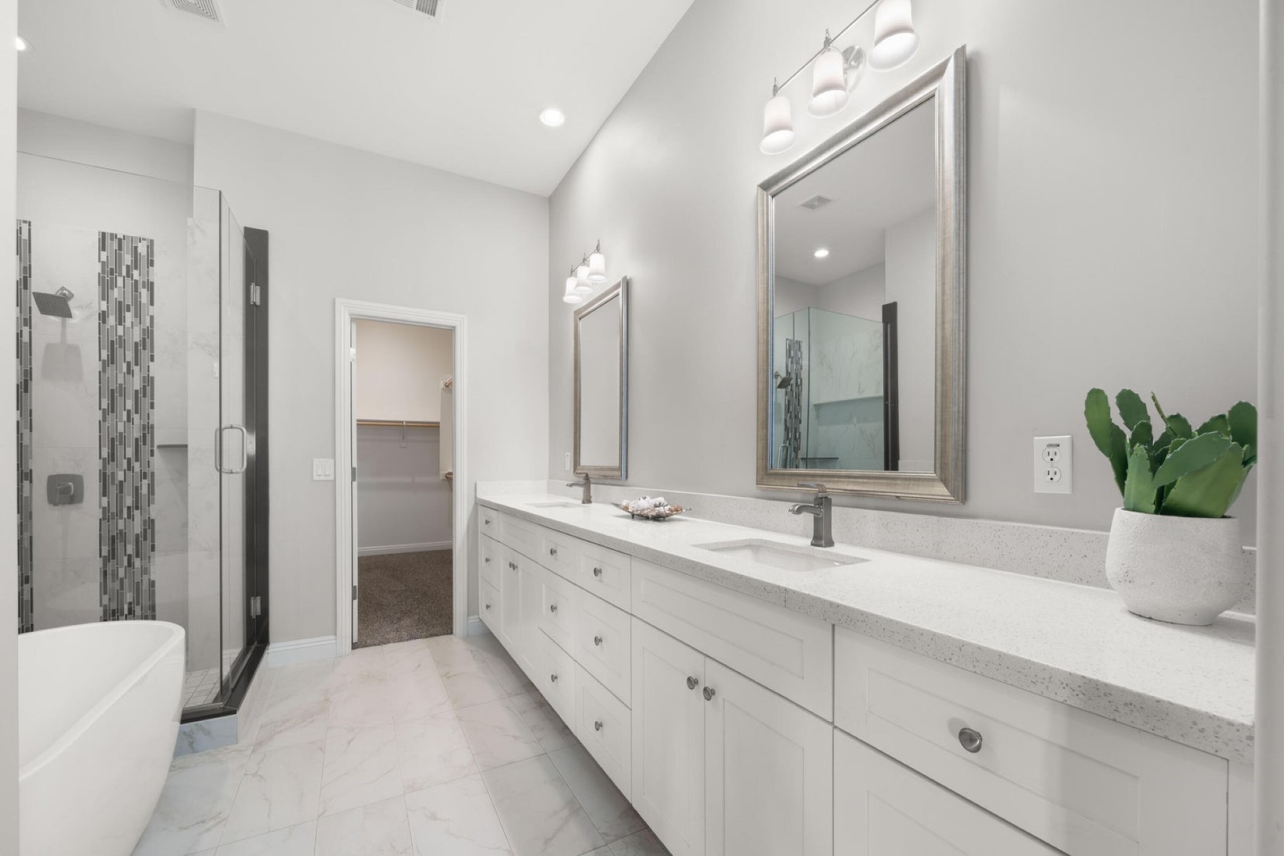 1822 W El Caminito Drive 