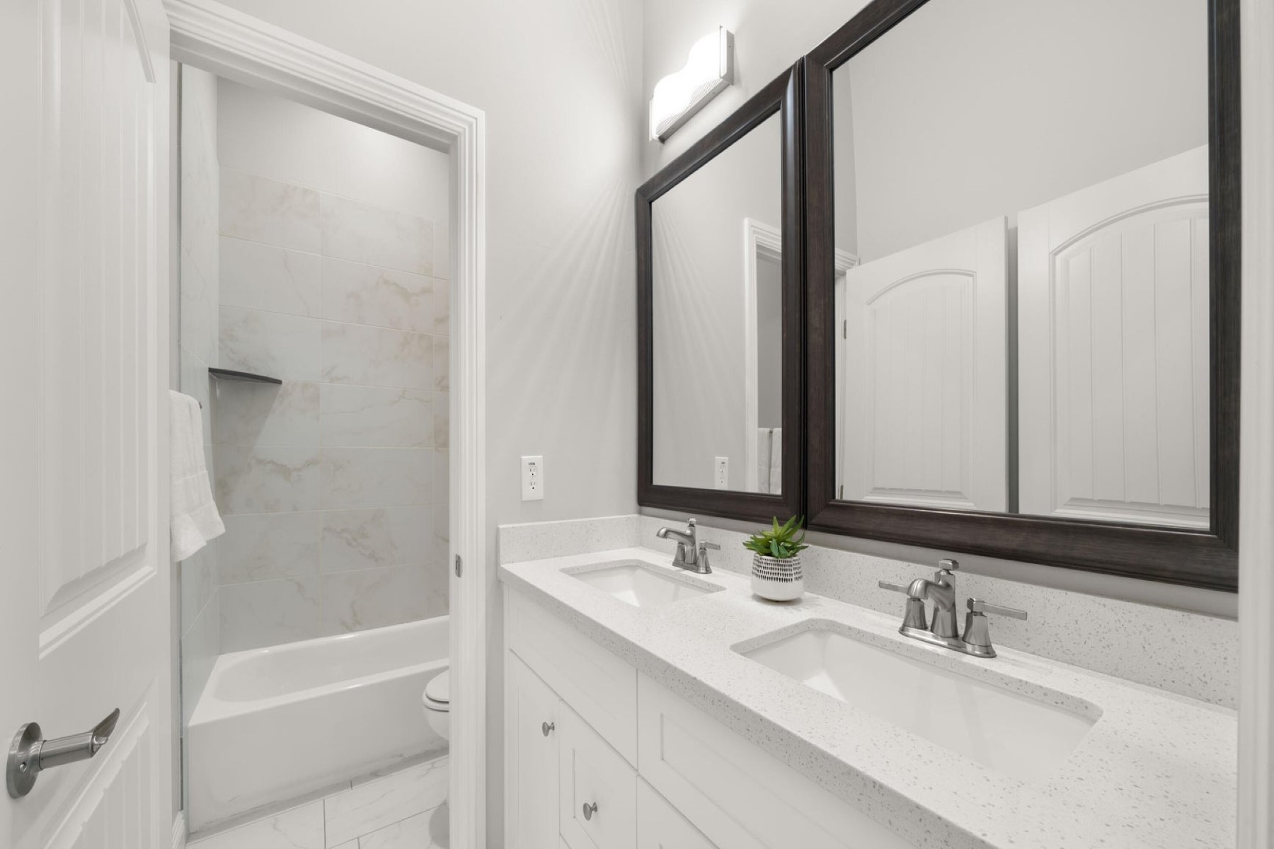 1822 W El Caminito Drive 