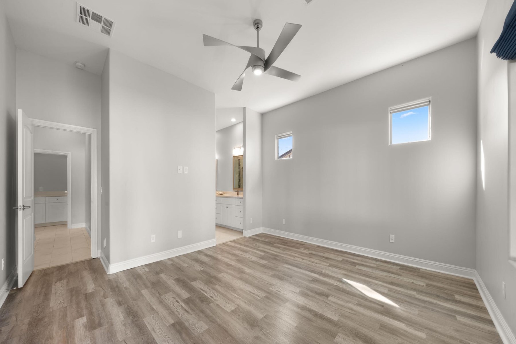 1822 W El Caminito Drive 