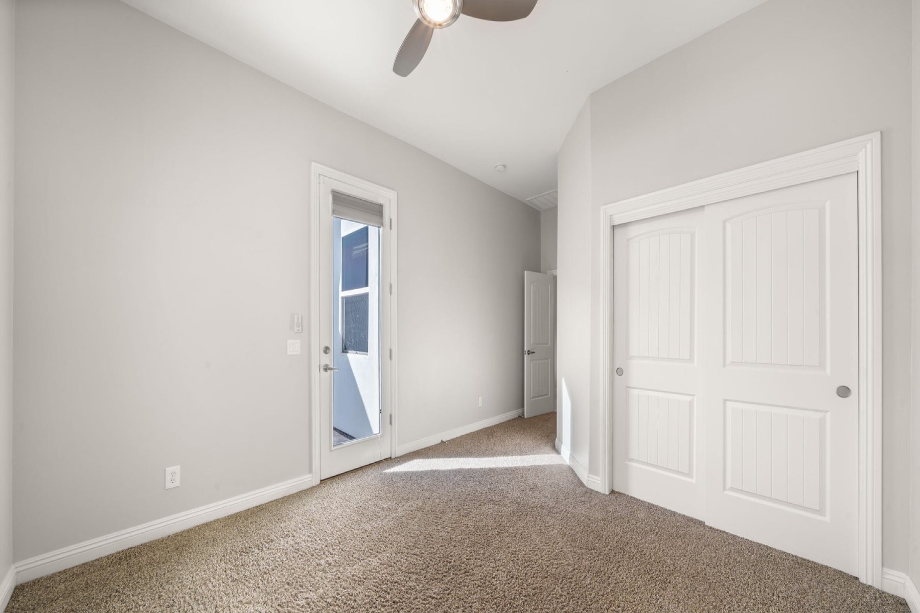 1822 W El Caminito Drive 