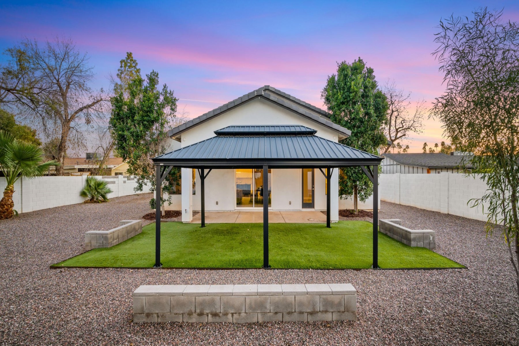 1822 W El Caminito Drive 