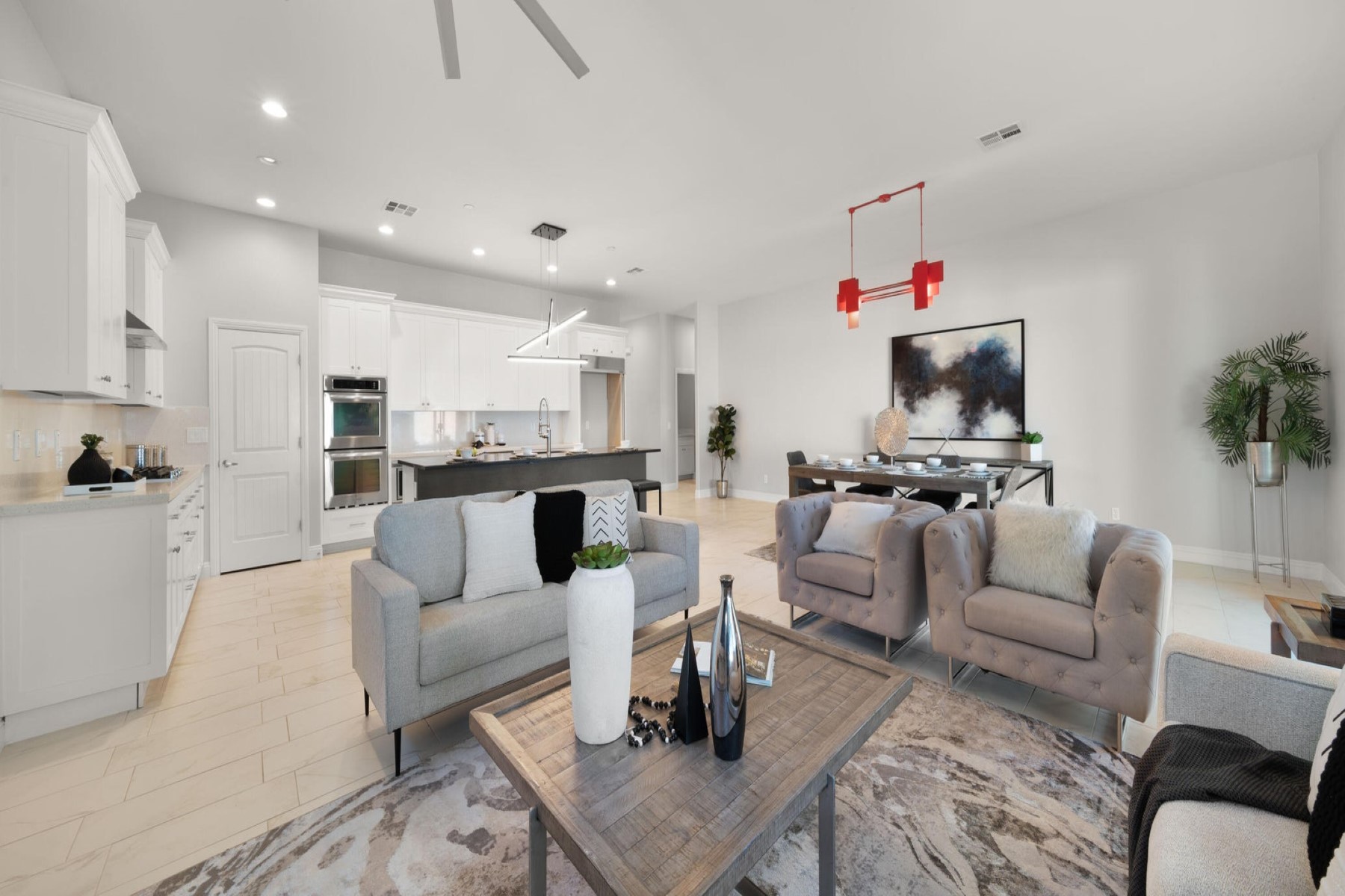 1822 W El Caminito Drive 