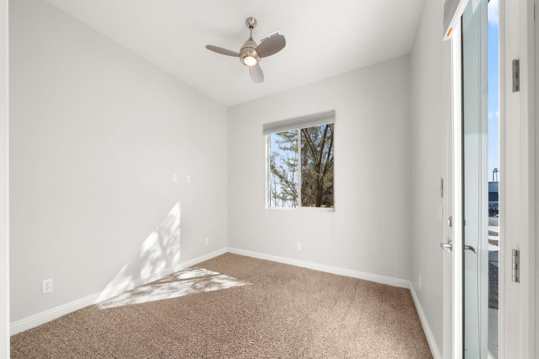 1822 W El Caminito Drive 