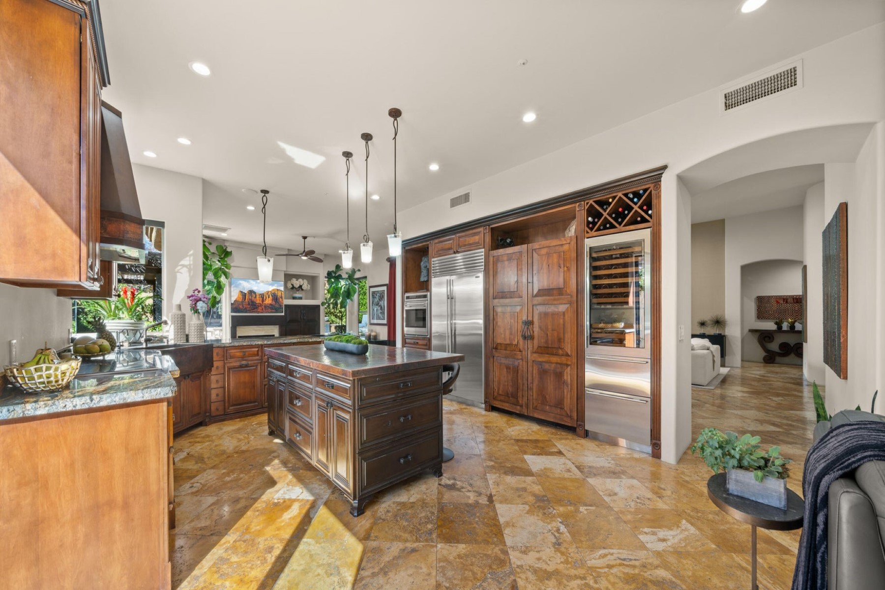 8942 E Calle De Las Brisas 