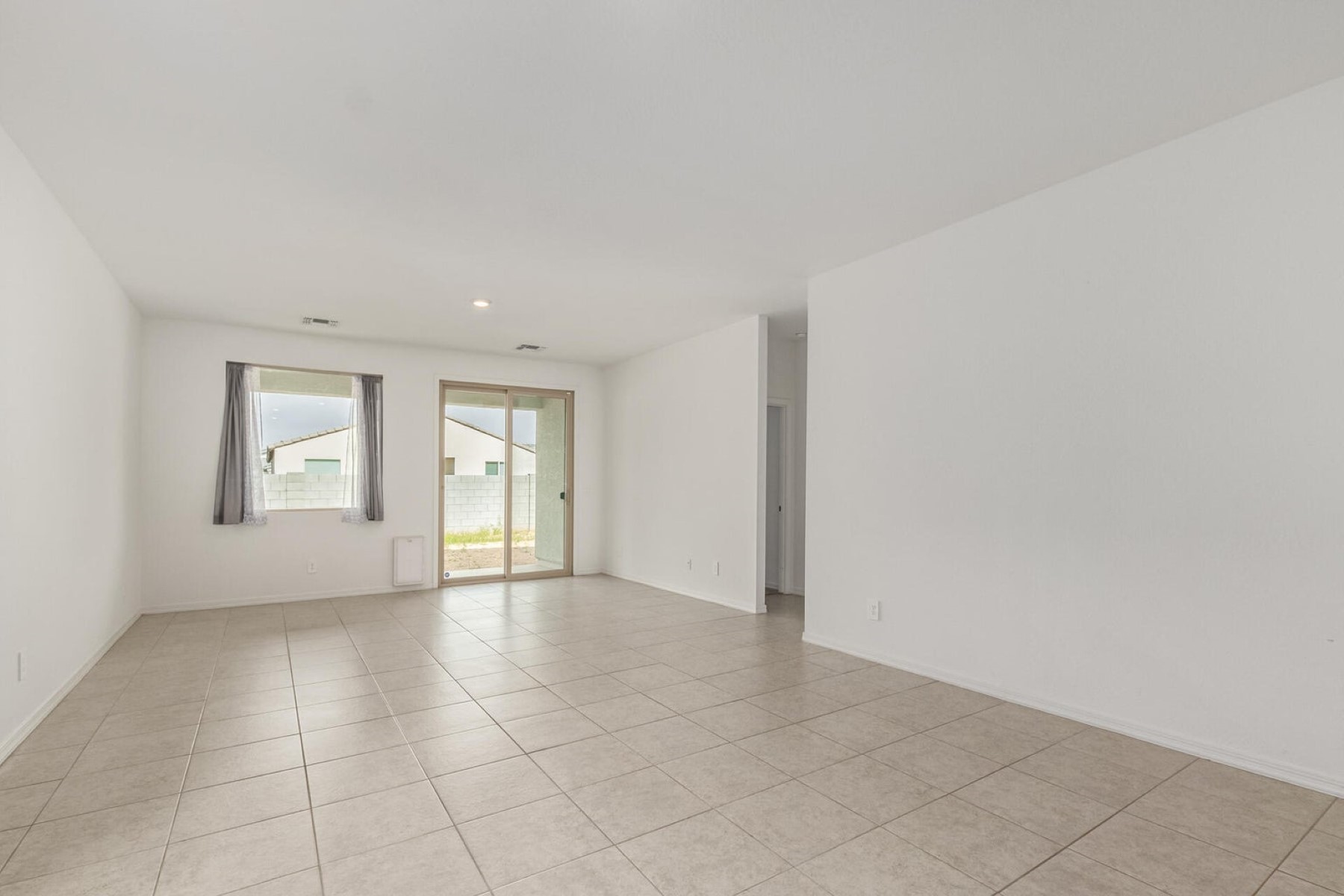 3226 E Rebel Lane 