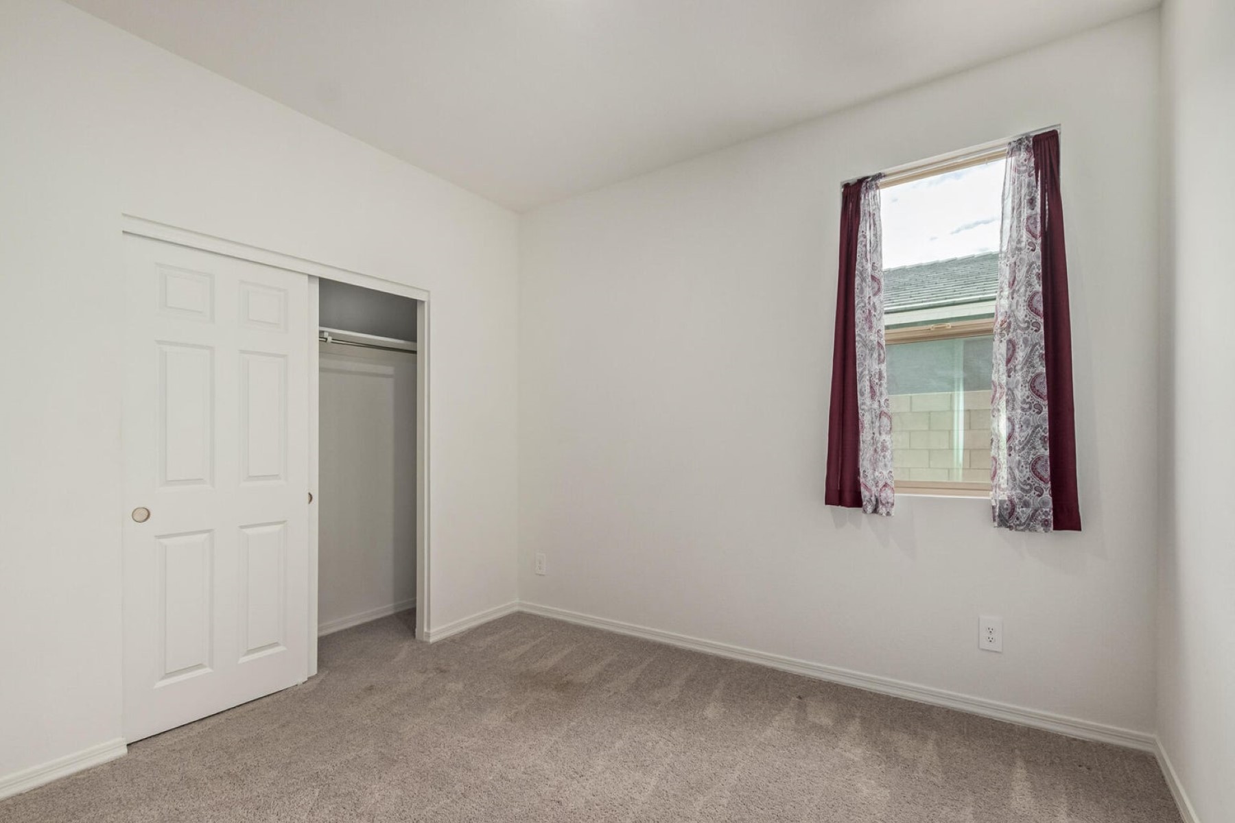 3226 E Rebel Lane 