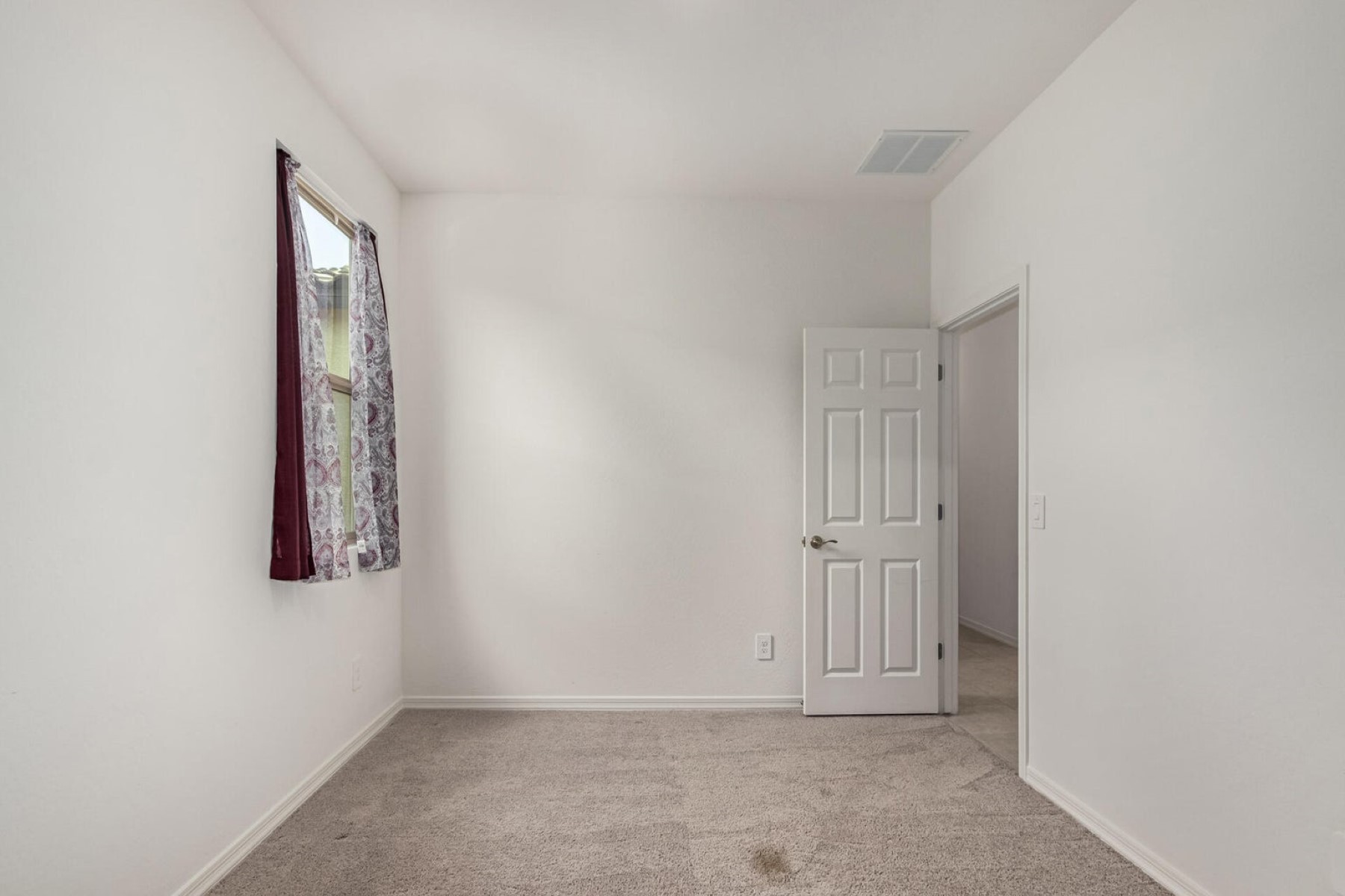3226 E Rebel Lane 