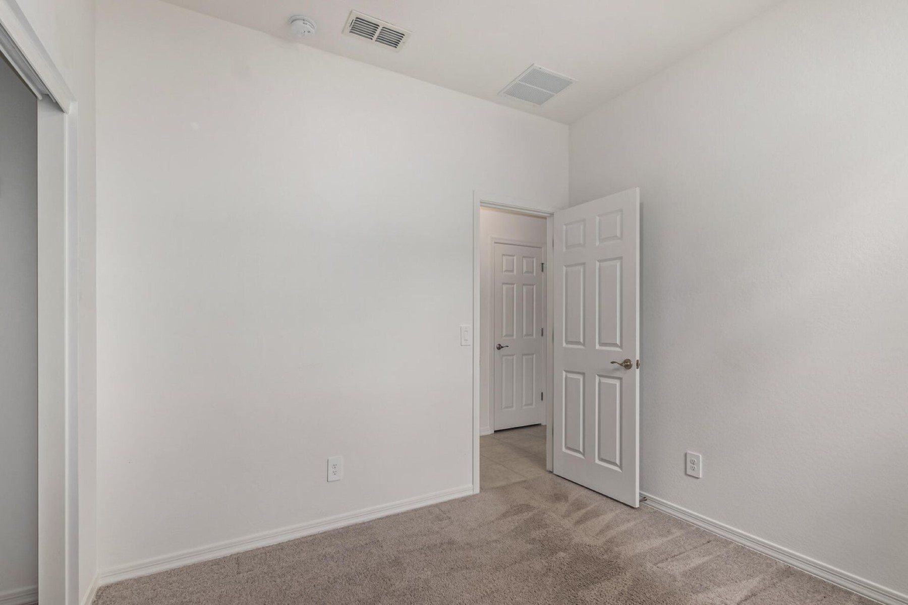 3226 E Rebel Lane 
