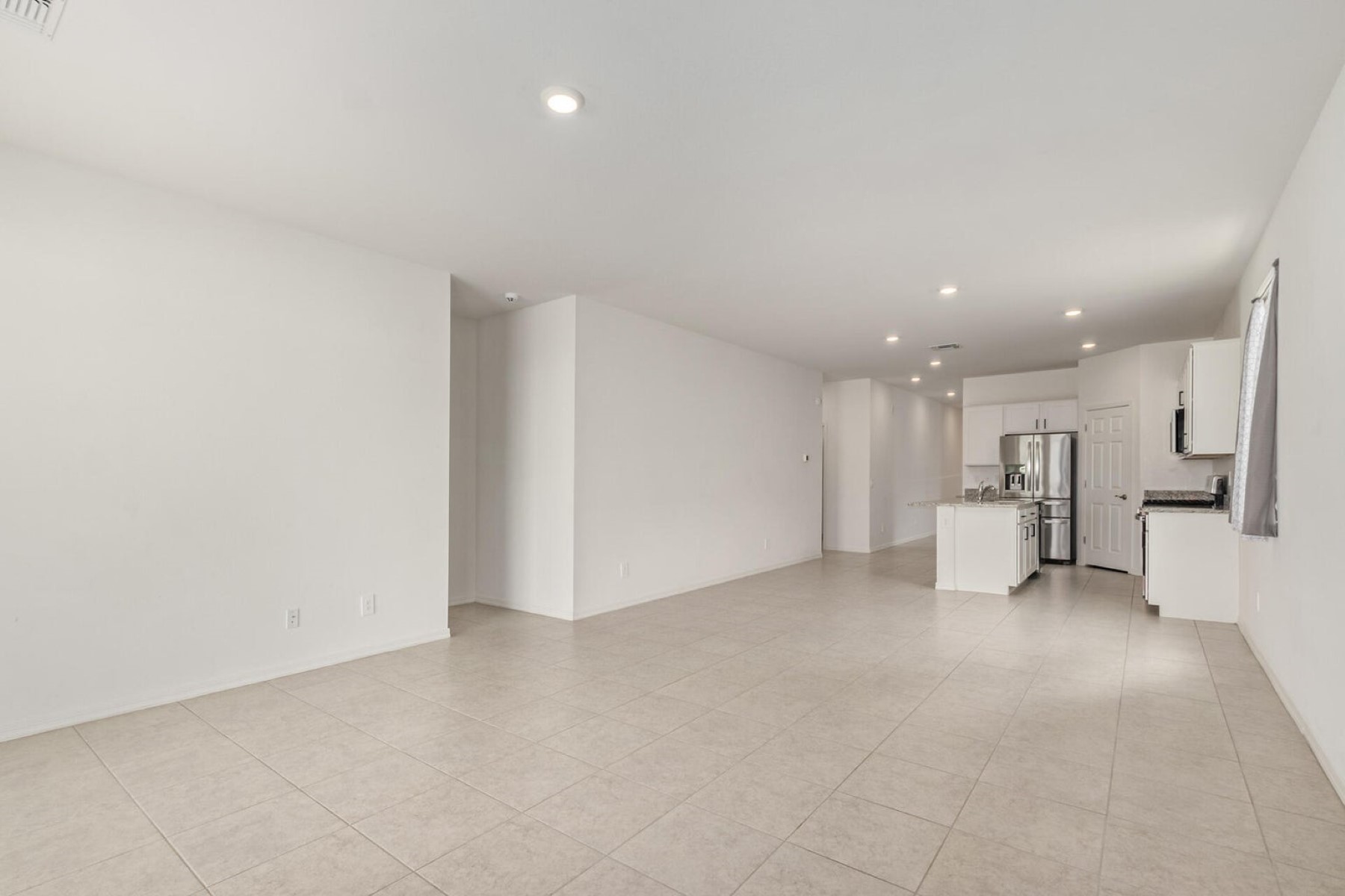 3226 E Rebel Lane 