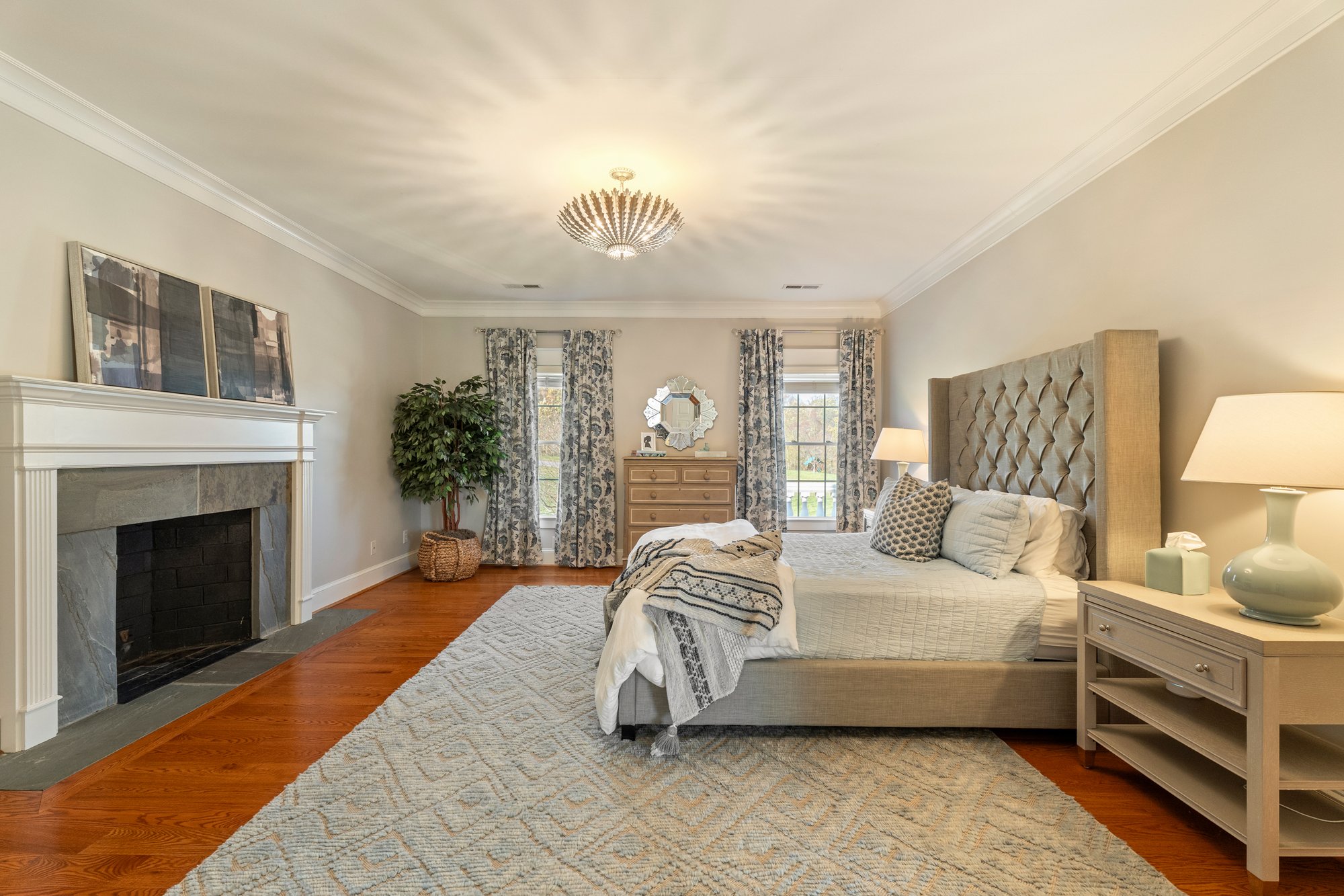 4912 Farriers Court