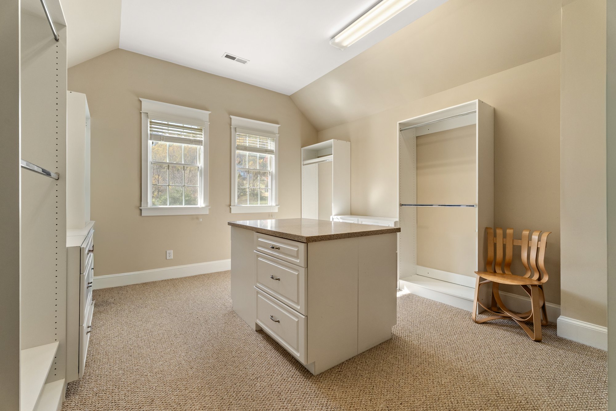 4912 Farriers Court