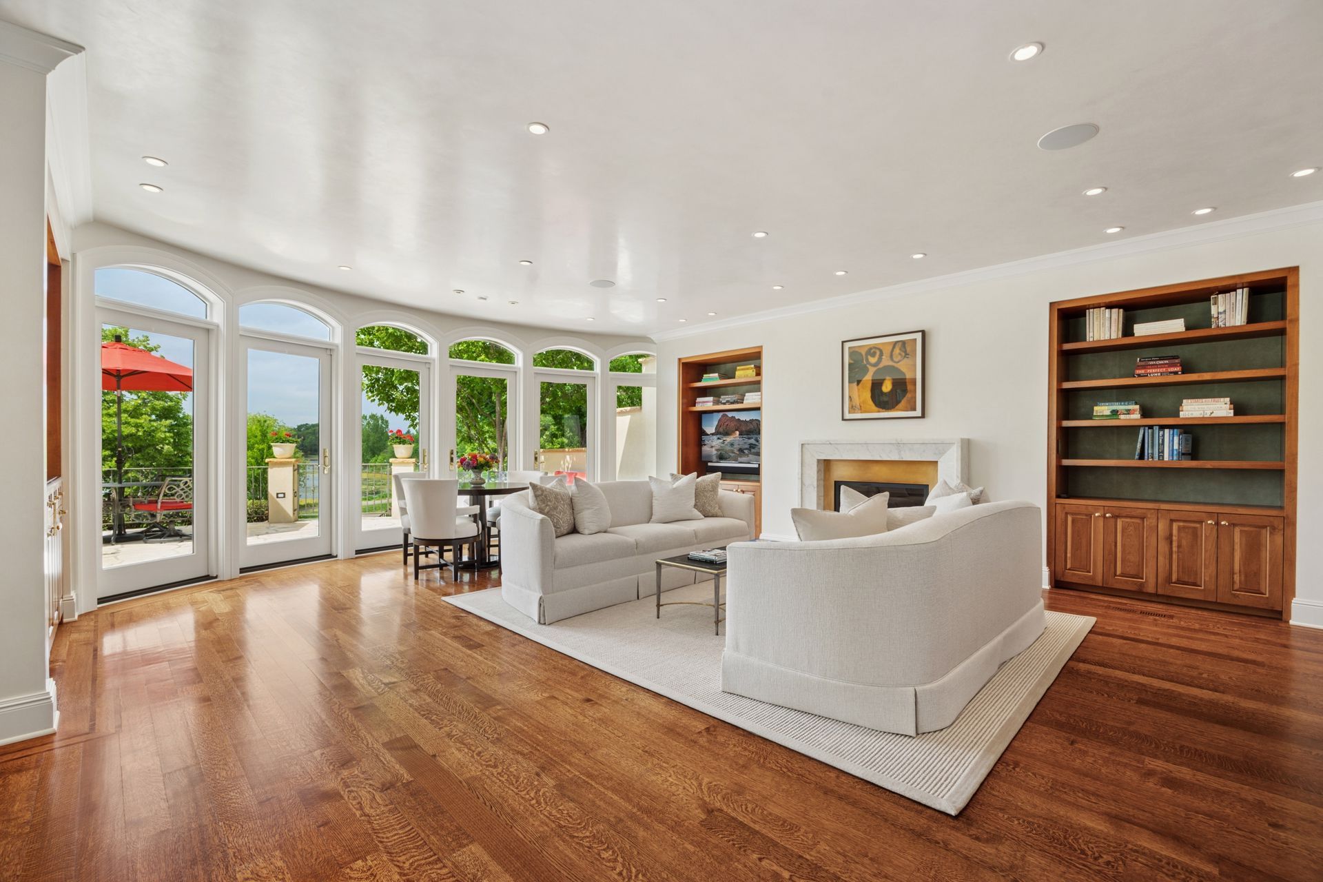 2683 Lake of the Isles Parkway East 