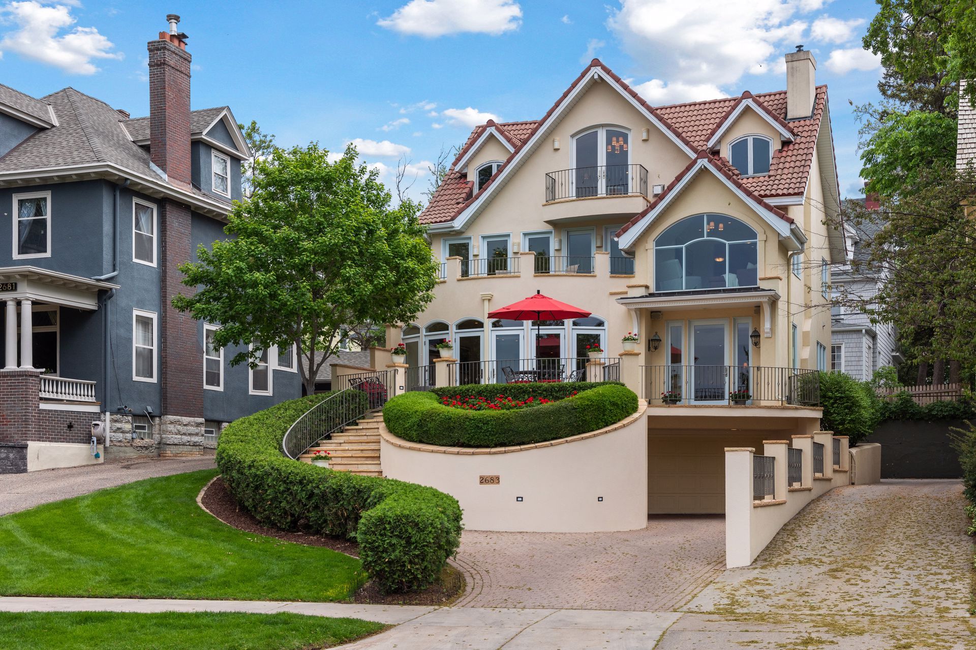 2683 Lake of the Isles Parkway East 