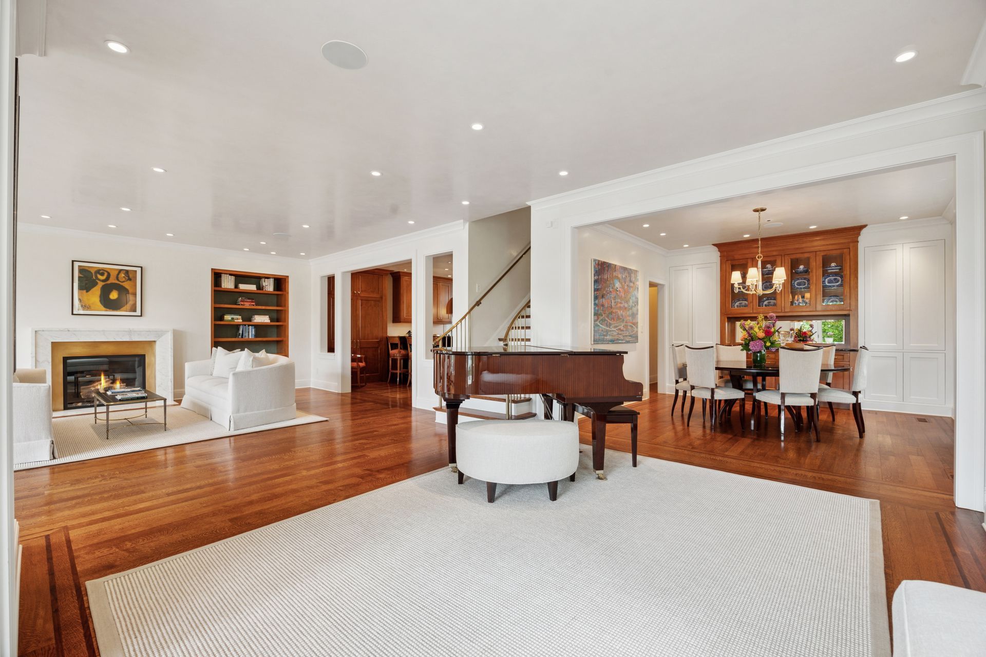 2683 Lake of the Isles Parkway East 