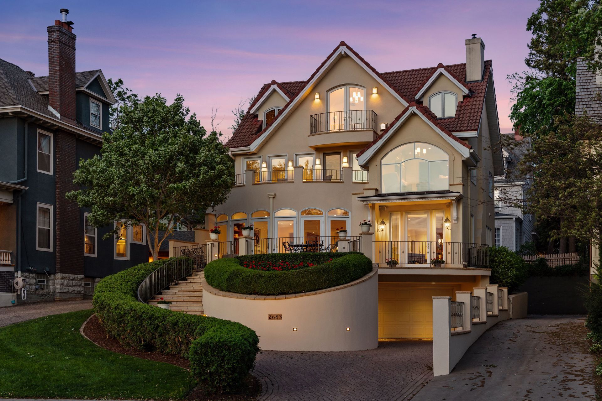 2683 Lake of the Isles Parkway East 