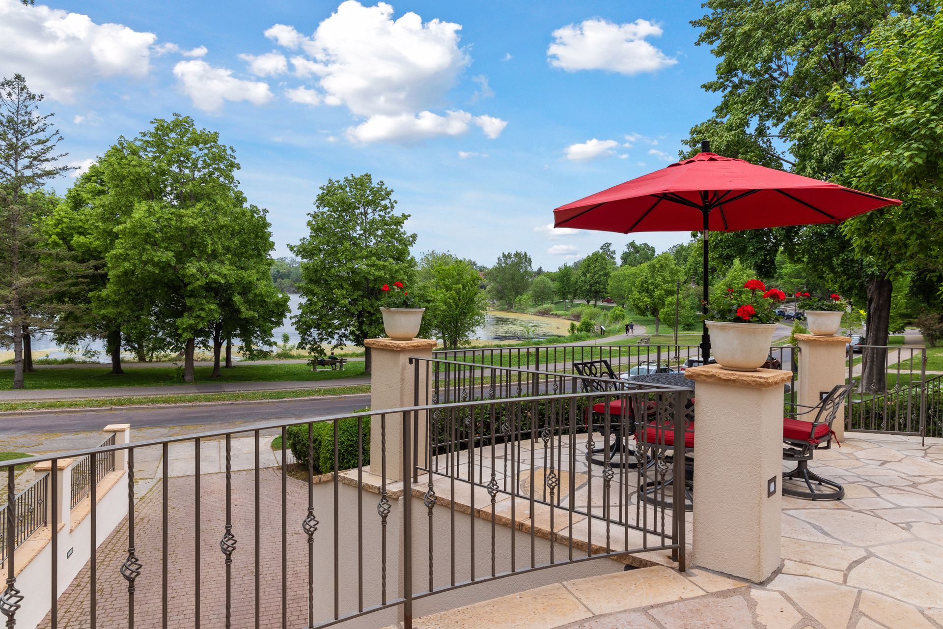 2683 Lake of the Isles Parkway East 