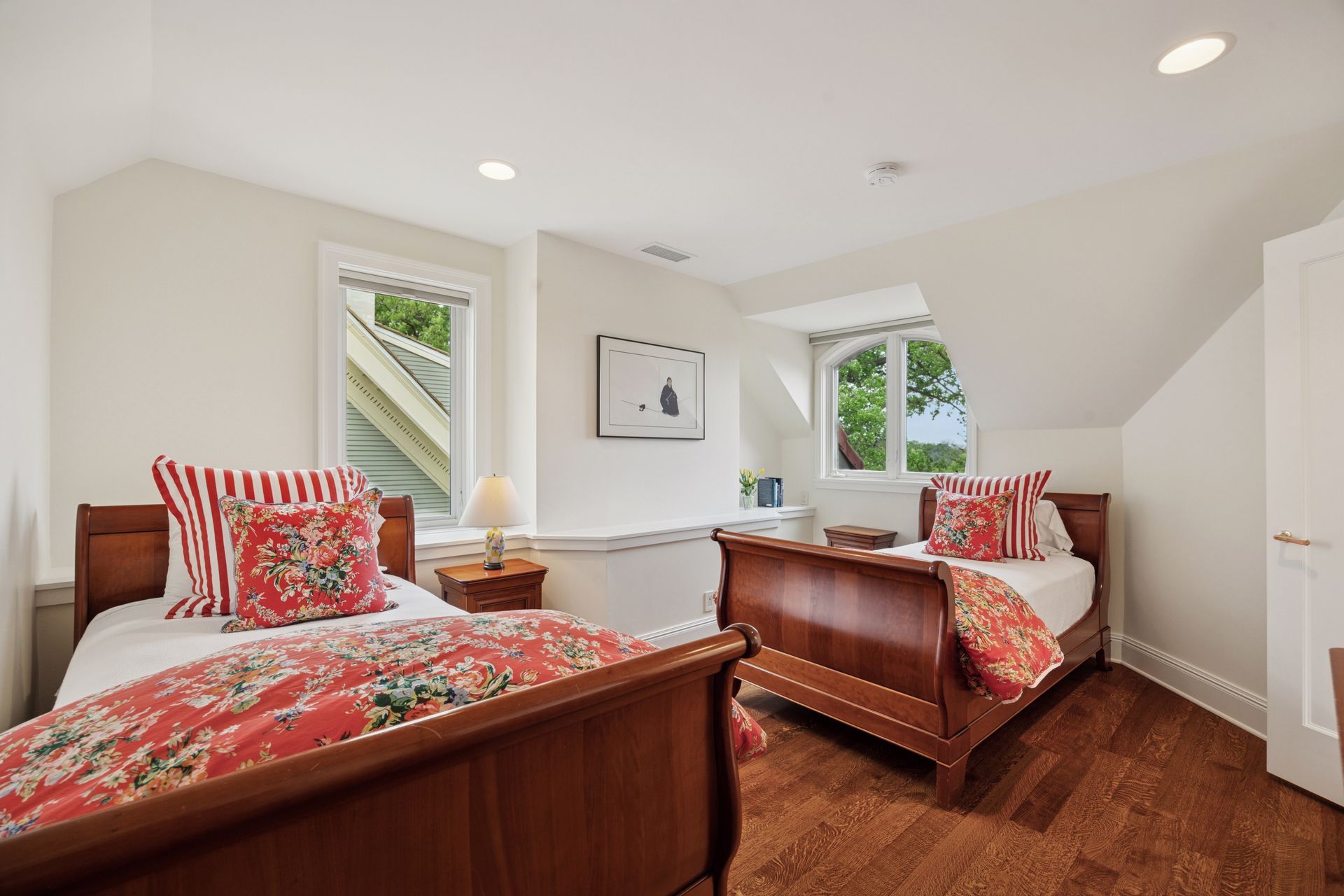 2683 Lake of the Isles Parkway East 