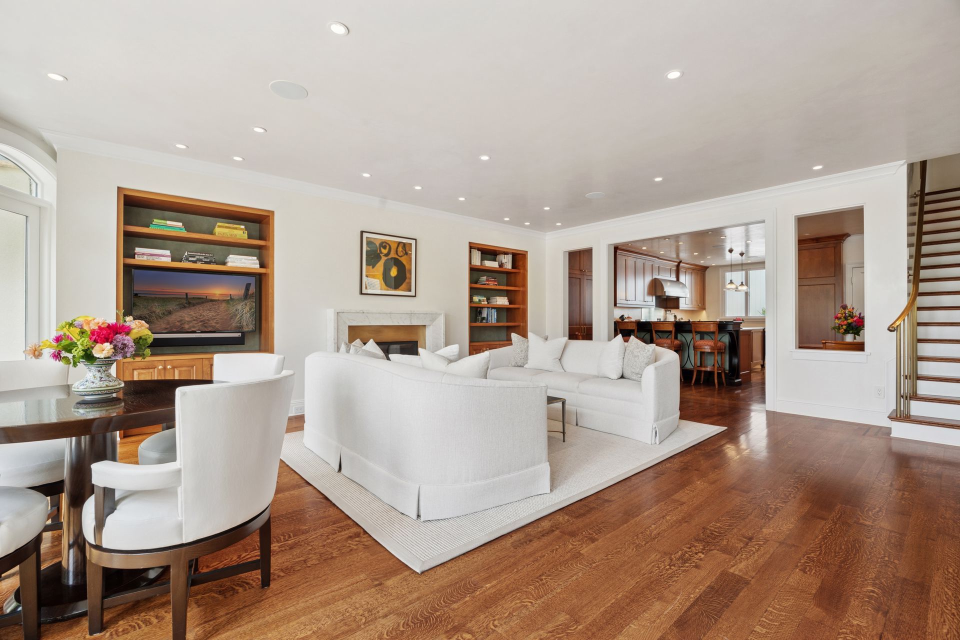 2683 Lake of the Isles Parkway East 