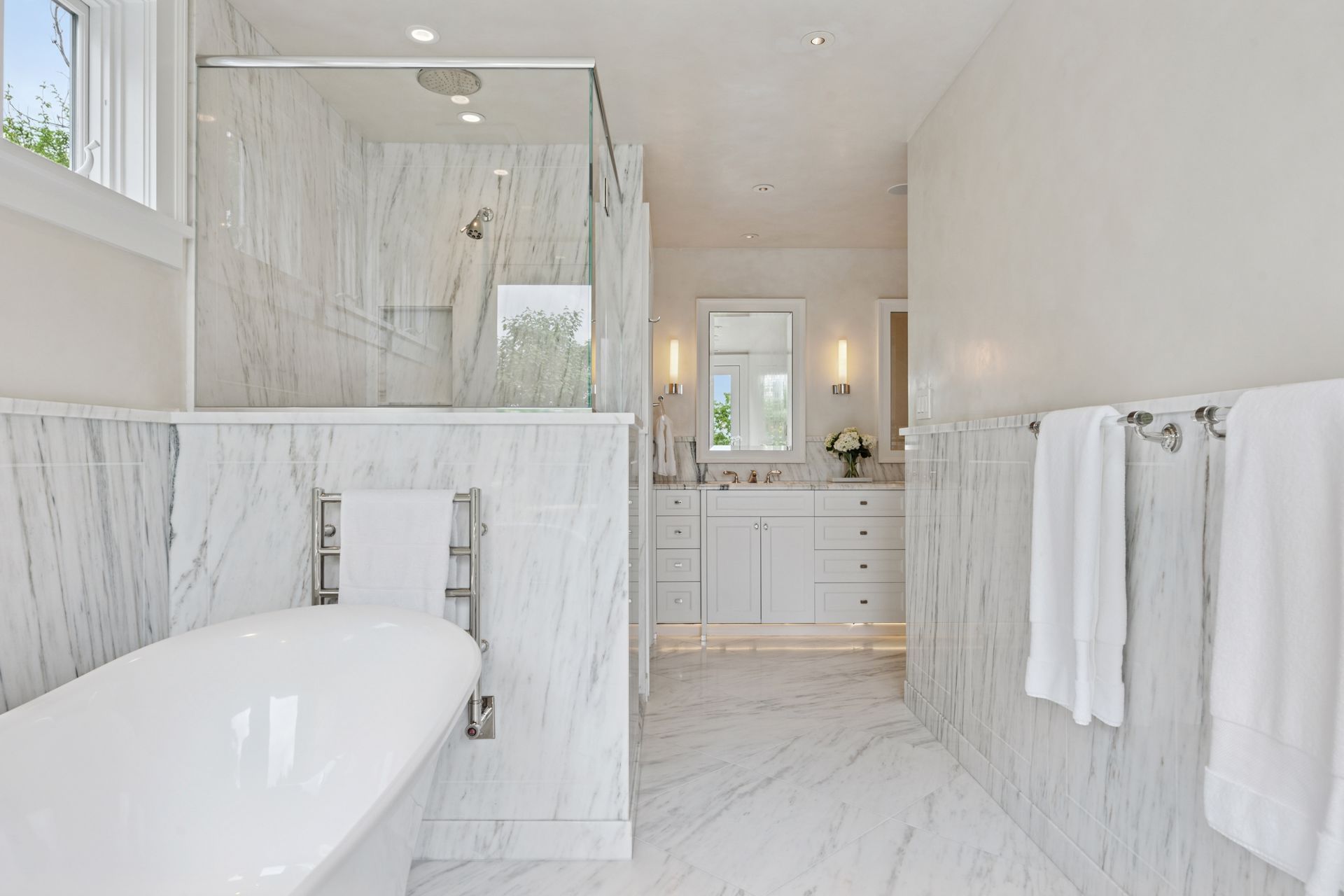 2683 Lake of the Isles Parkway East 