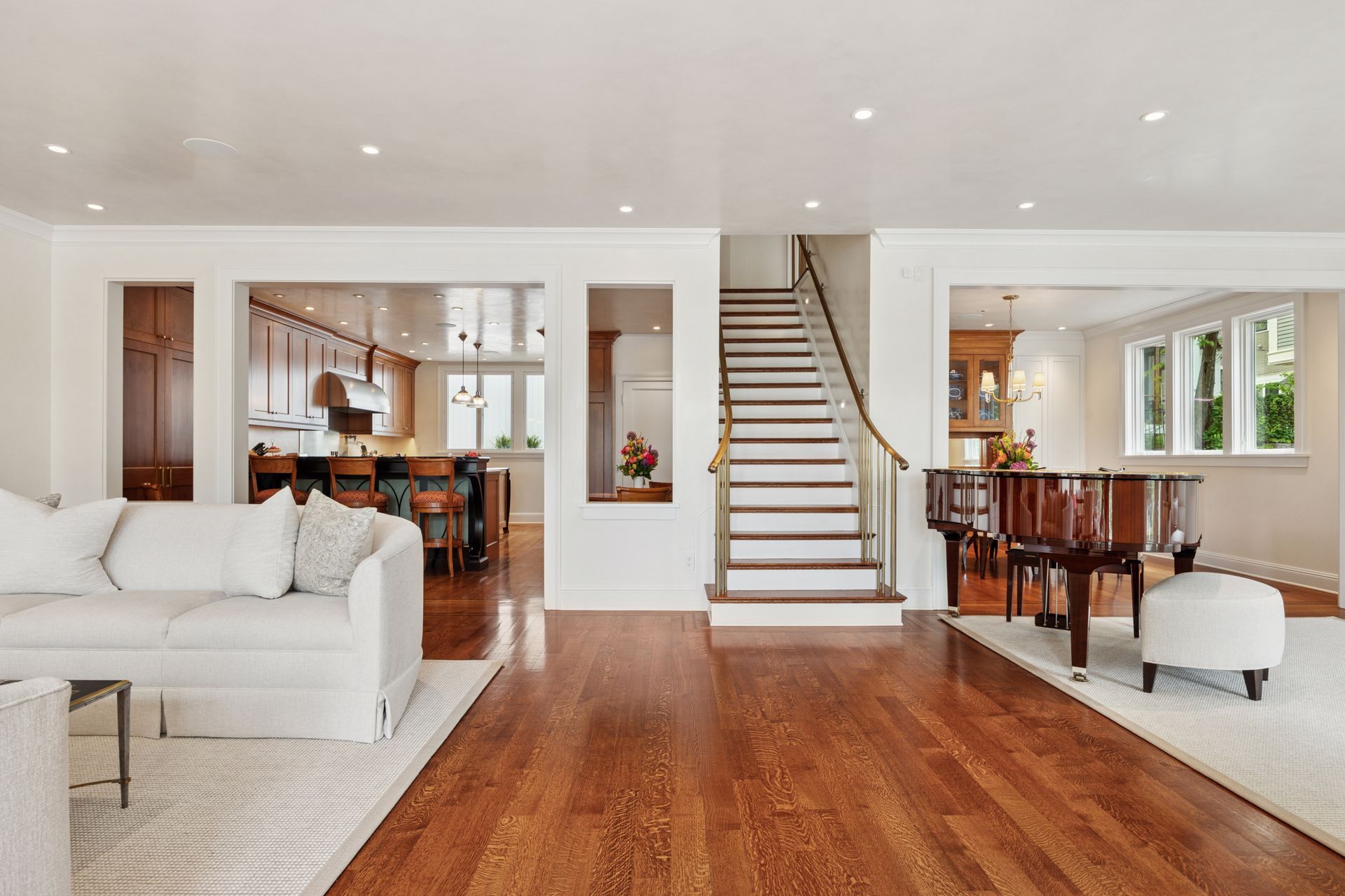 2683 Lake of the Isles Parkway East 