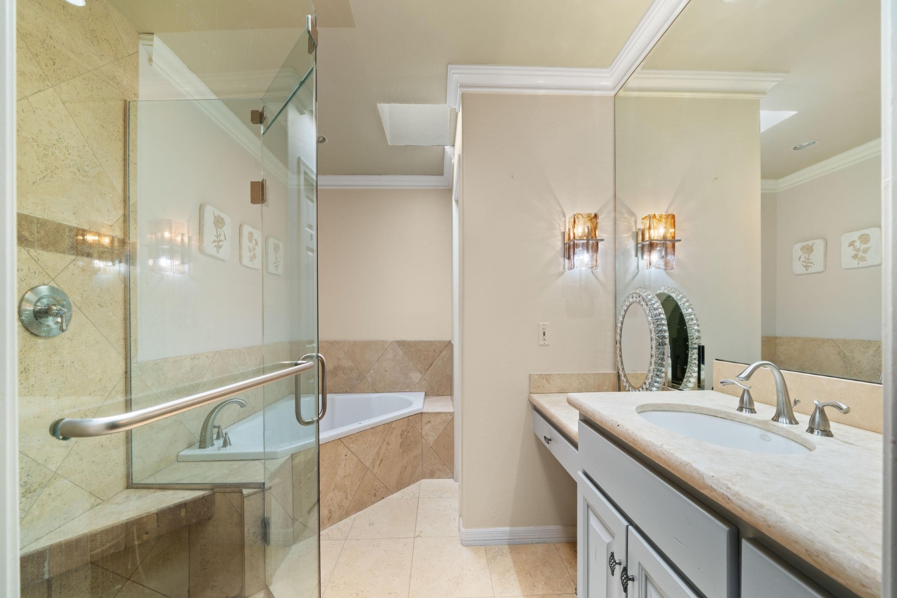 7808 E Montebello Avenue 