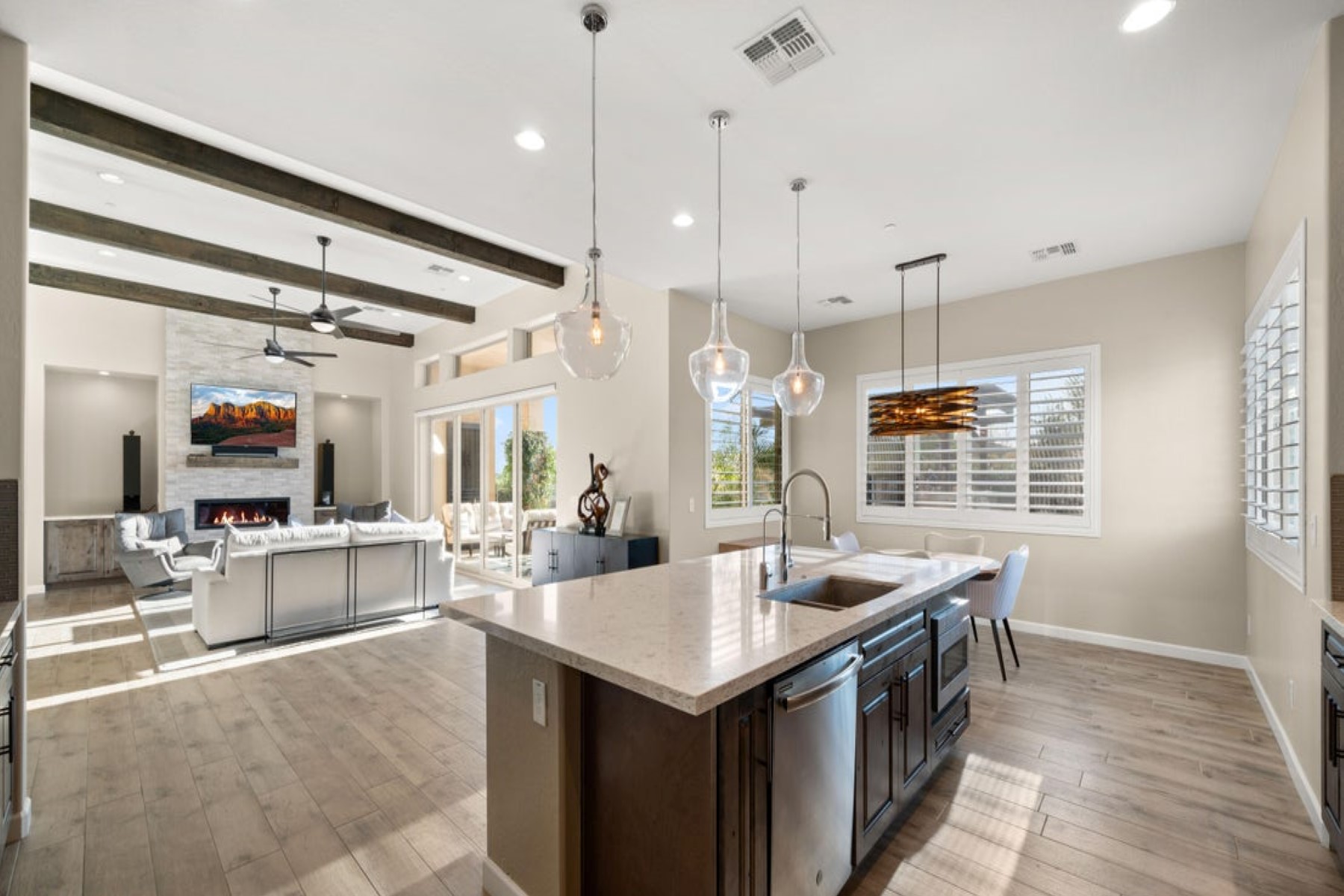 37336 N Boulder View Drive 