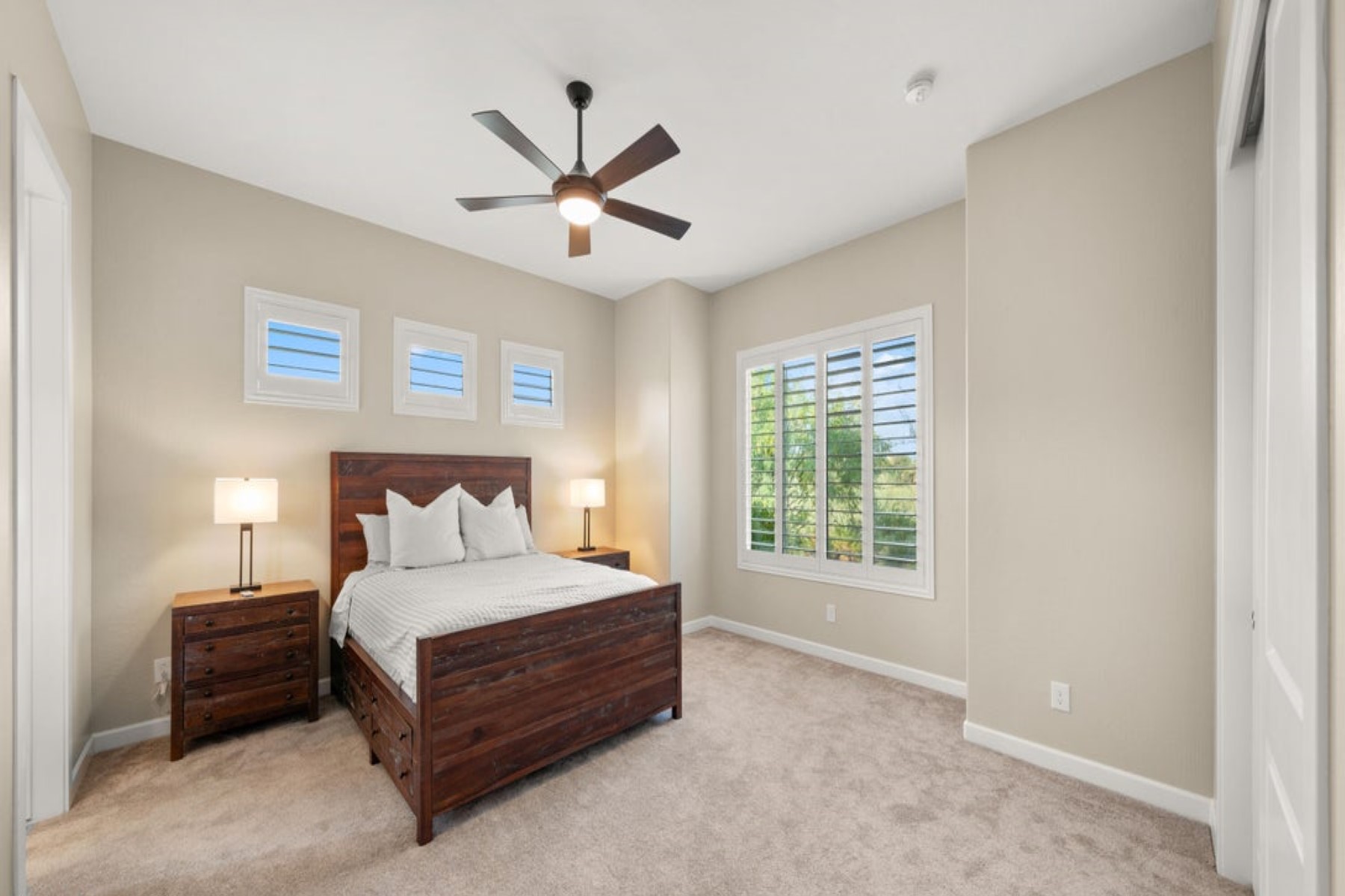 37336 N Boulder View Drive 