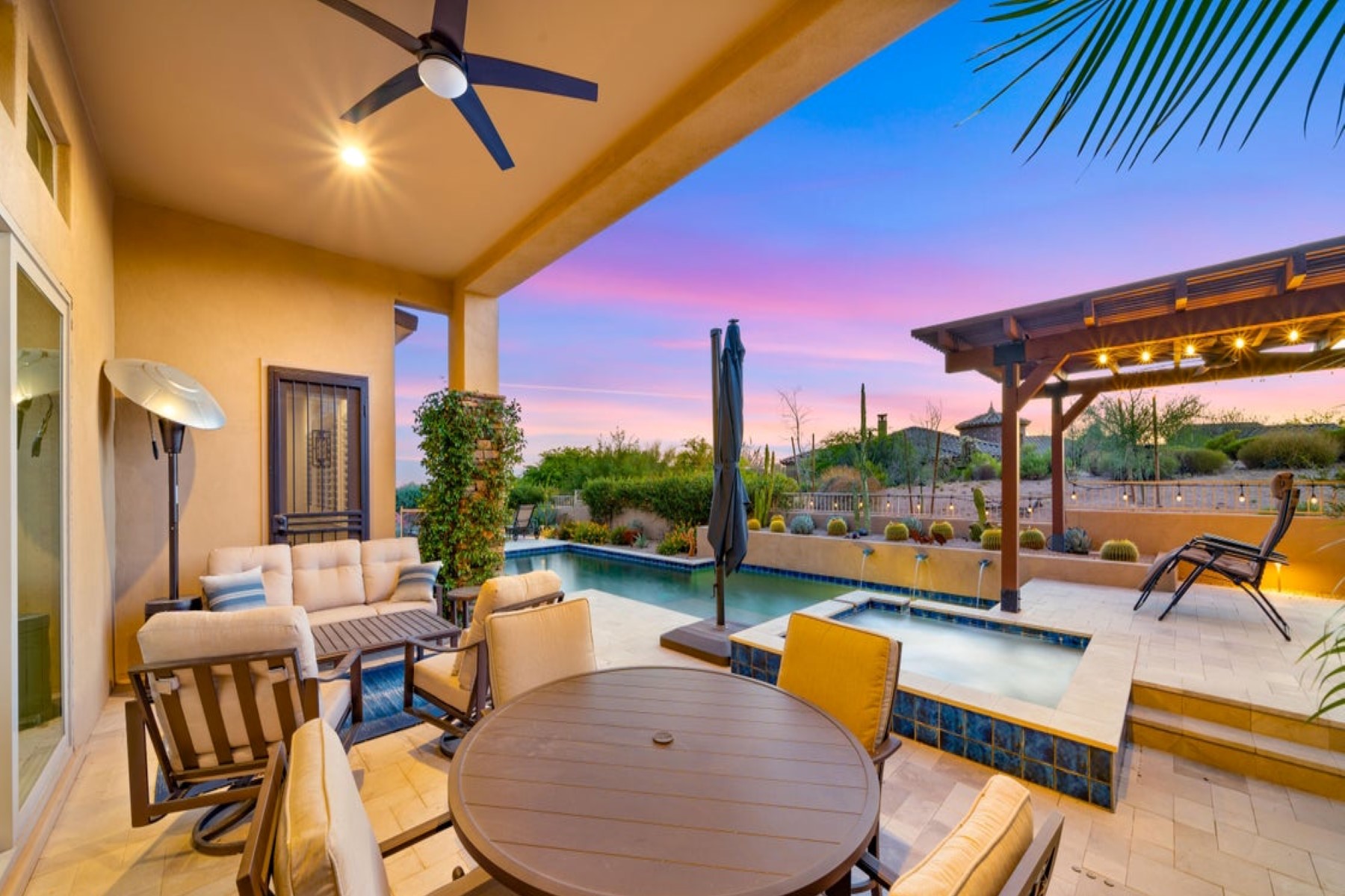 37336 N Boulder View Drive 