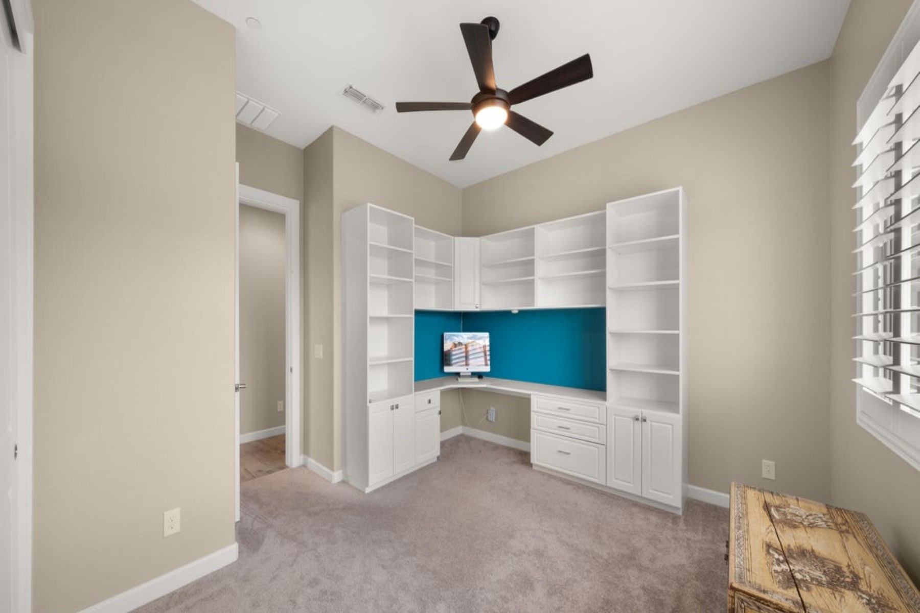 37336 N Boulder View Drive 