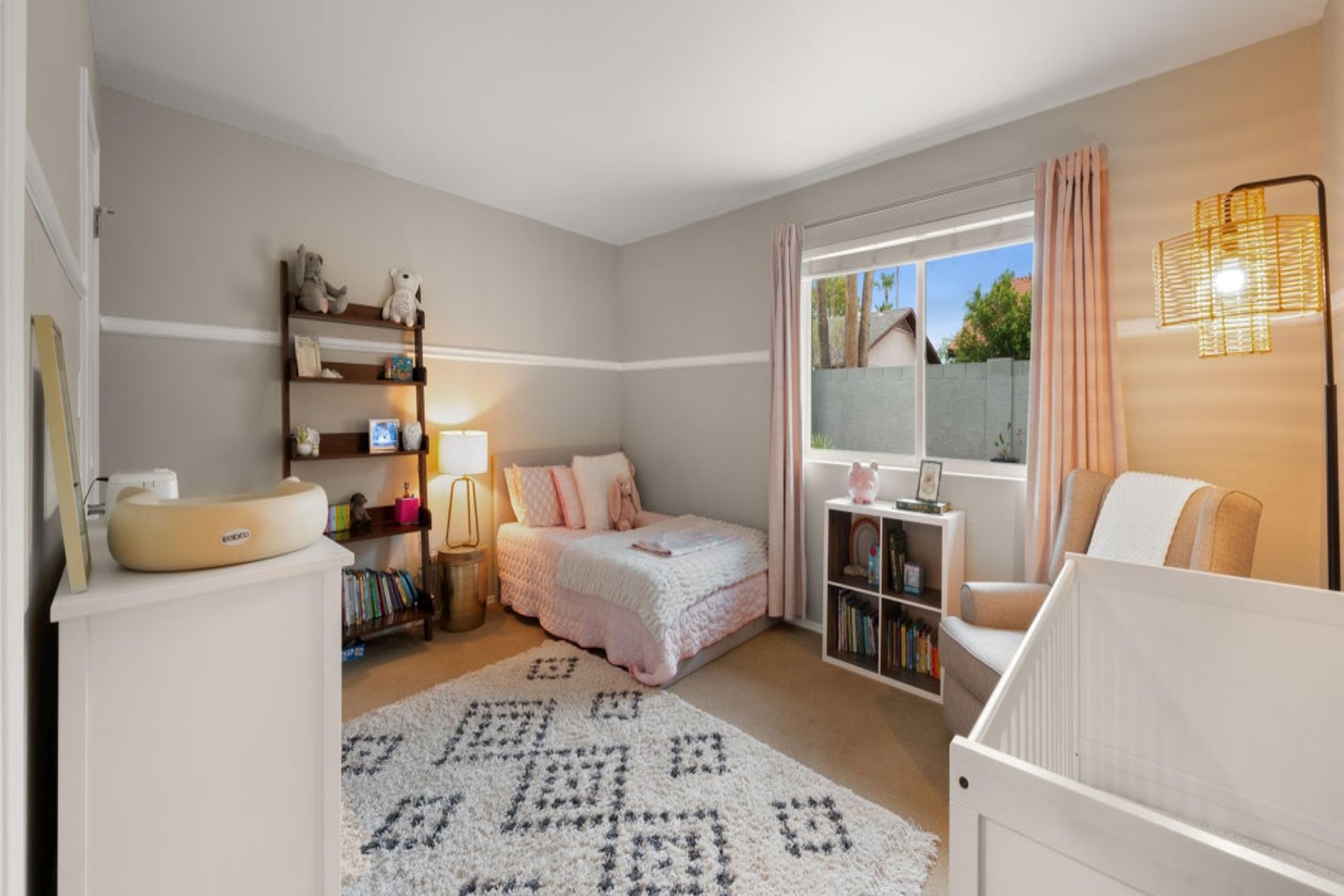 8508 E Via De Los Libros 