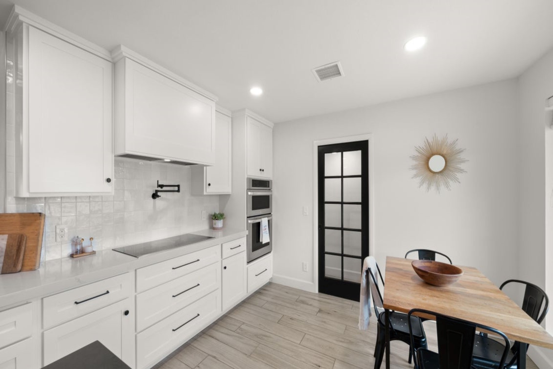 8508 E Via De Los Libros 