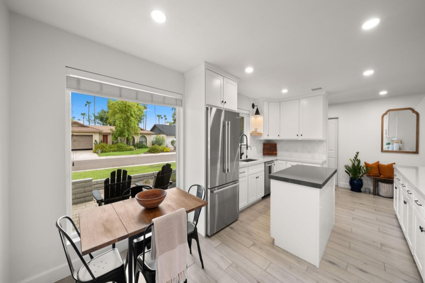 8508 E Via De Los Libros 