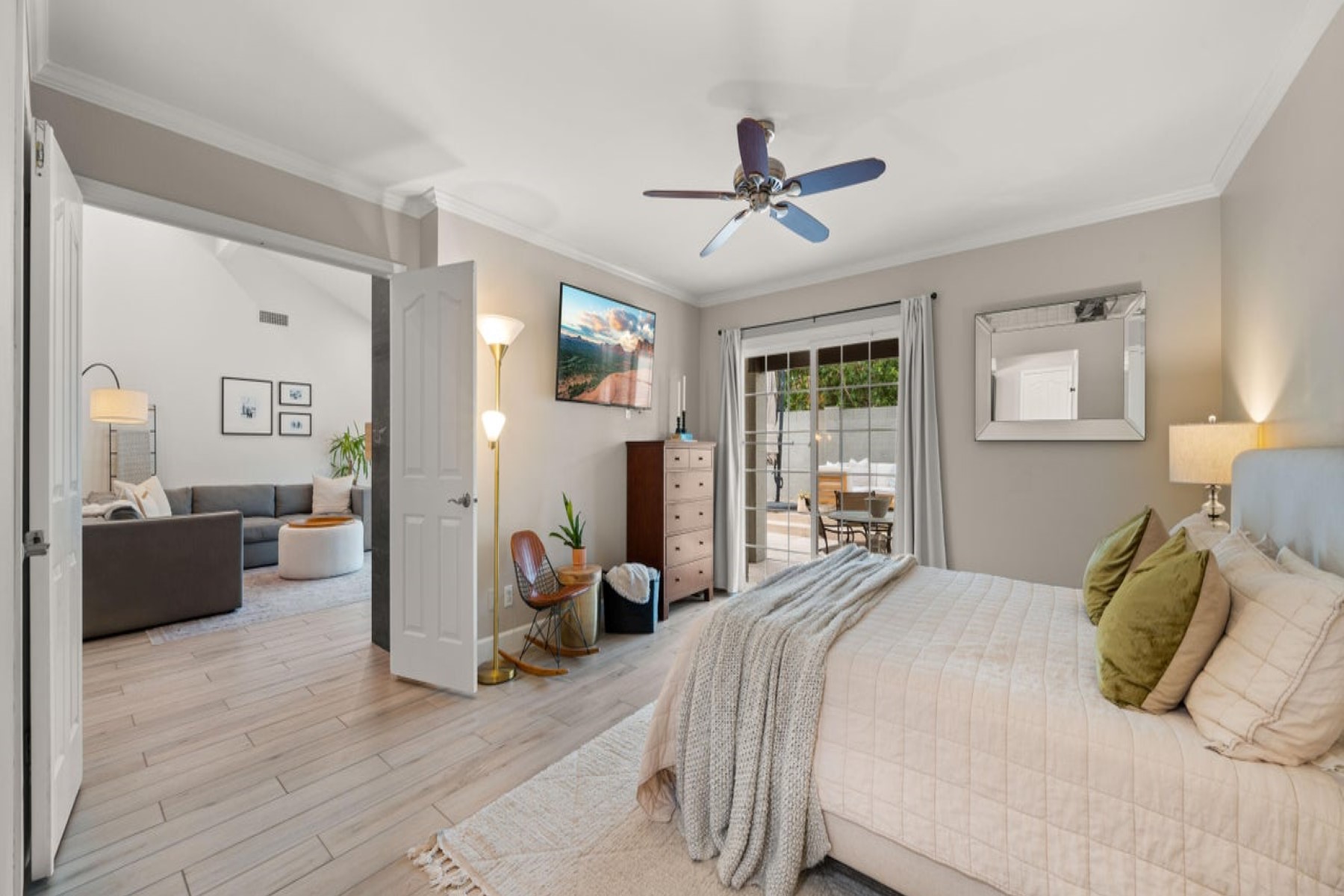 8508 E Via De Los Libros 