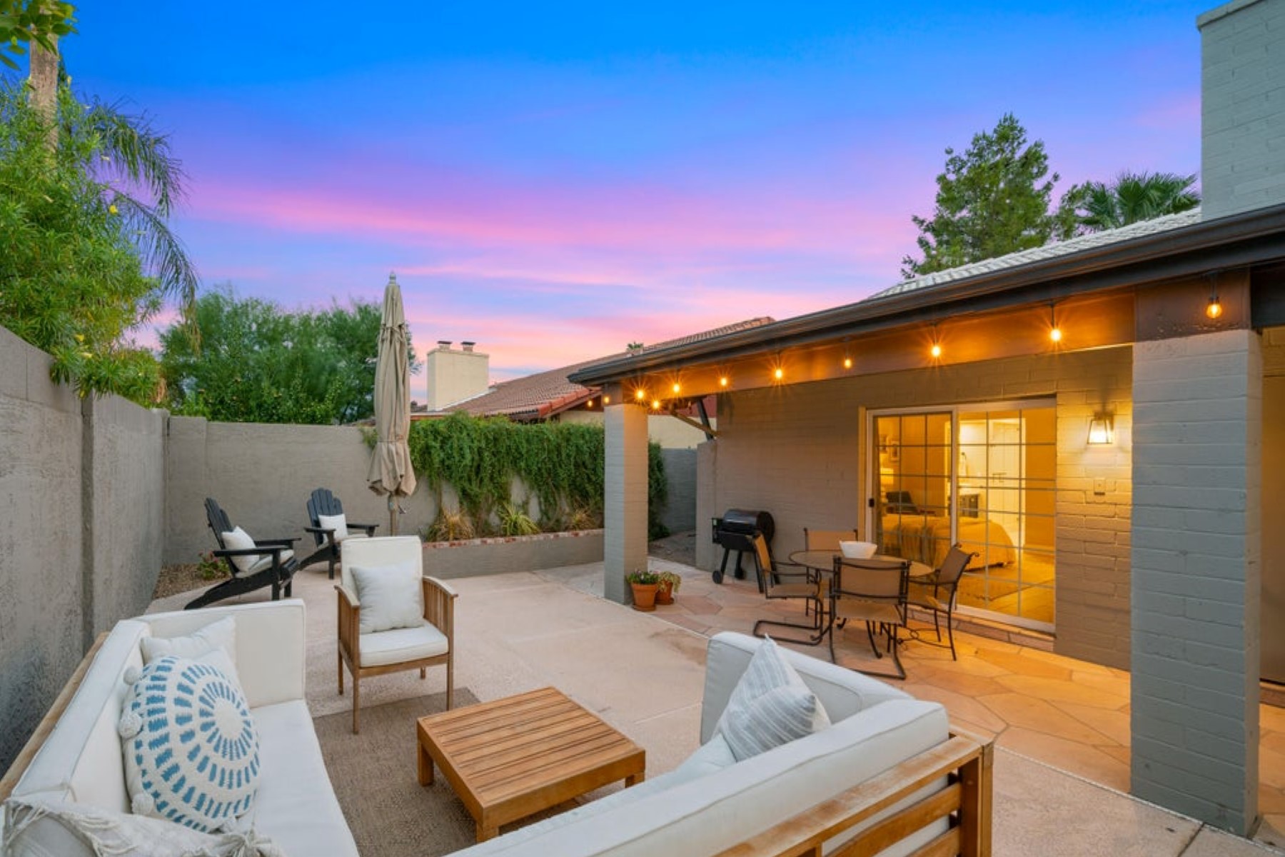 8508 E Via De Los Libros 