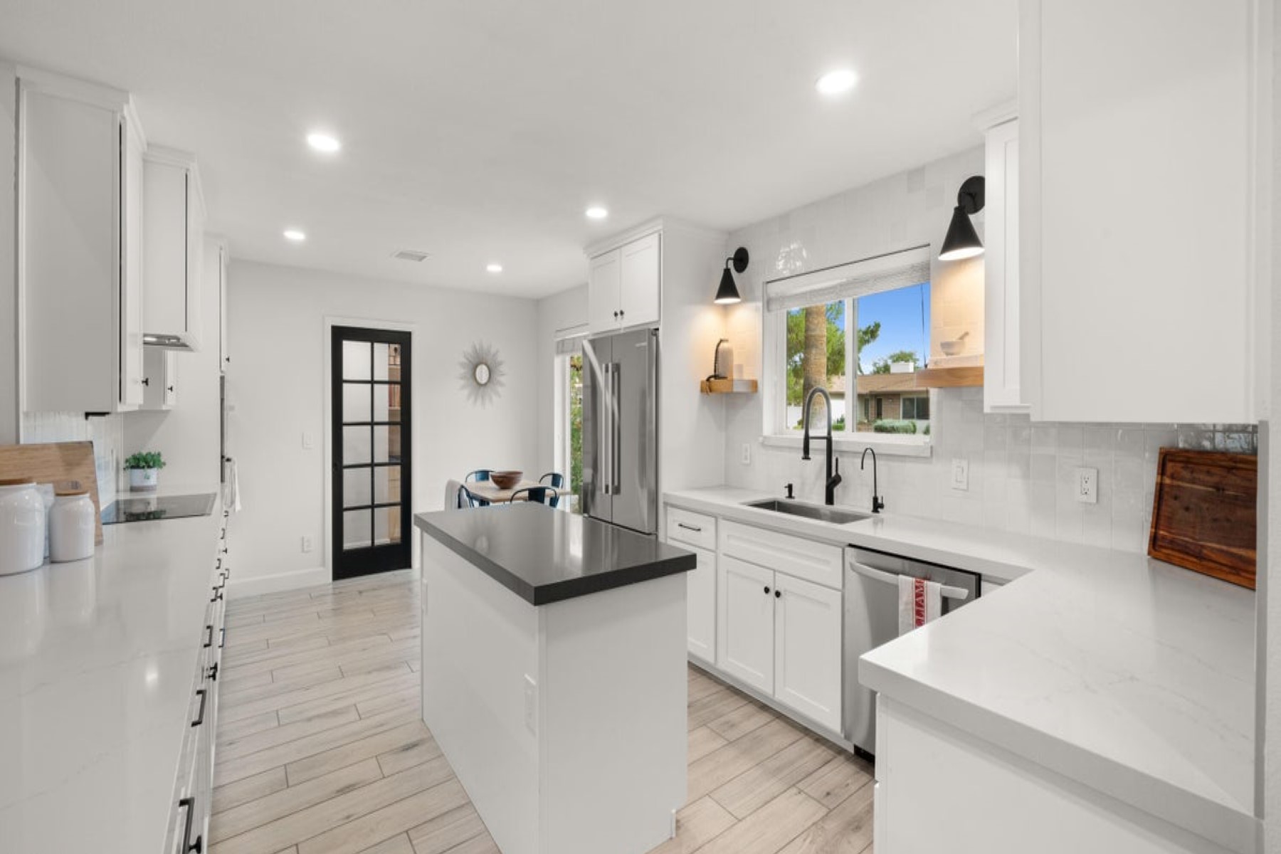 8508 E Via De Los Libros 