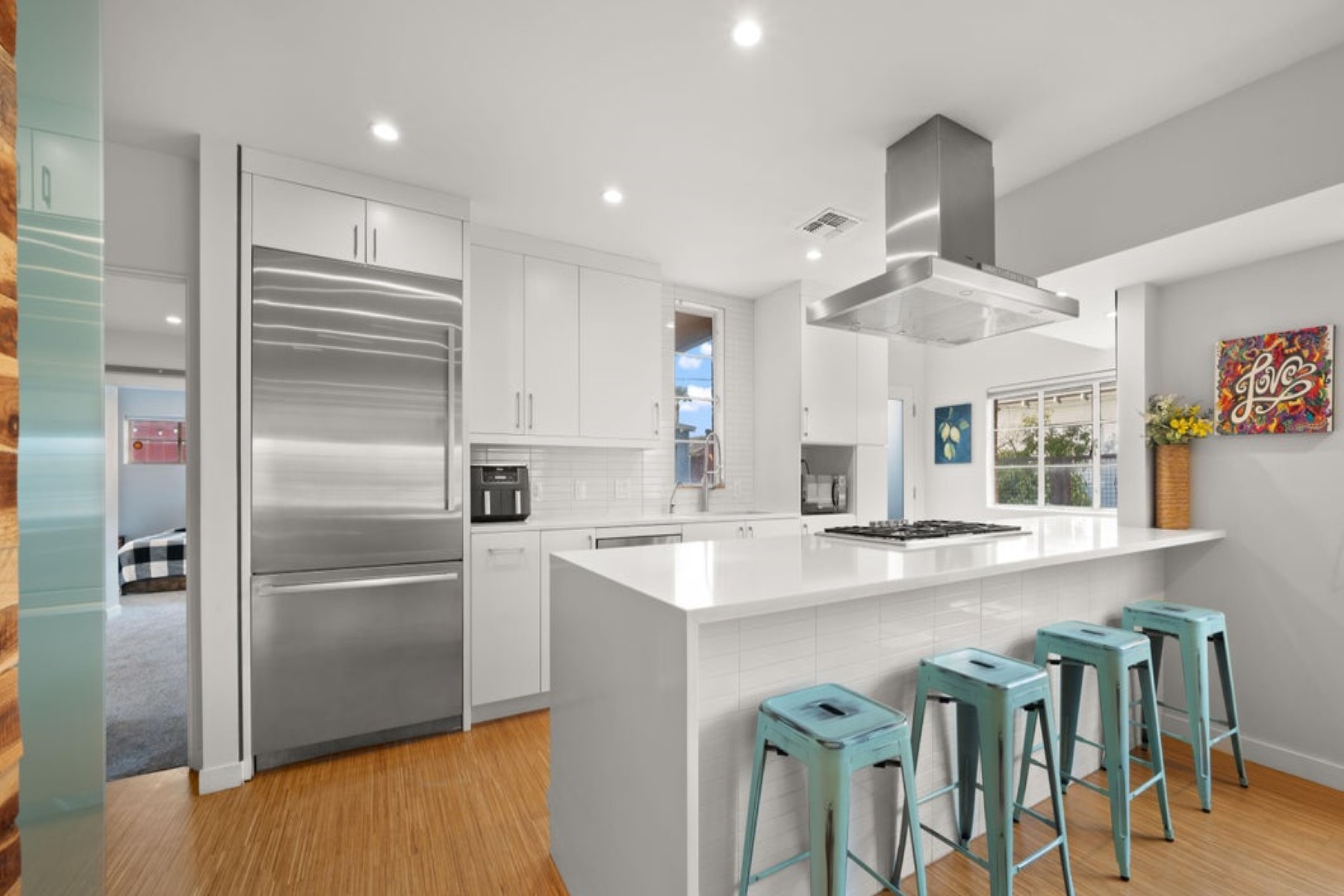 842 E Cambridge Avenue 