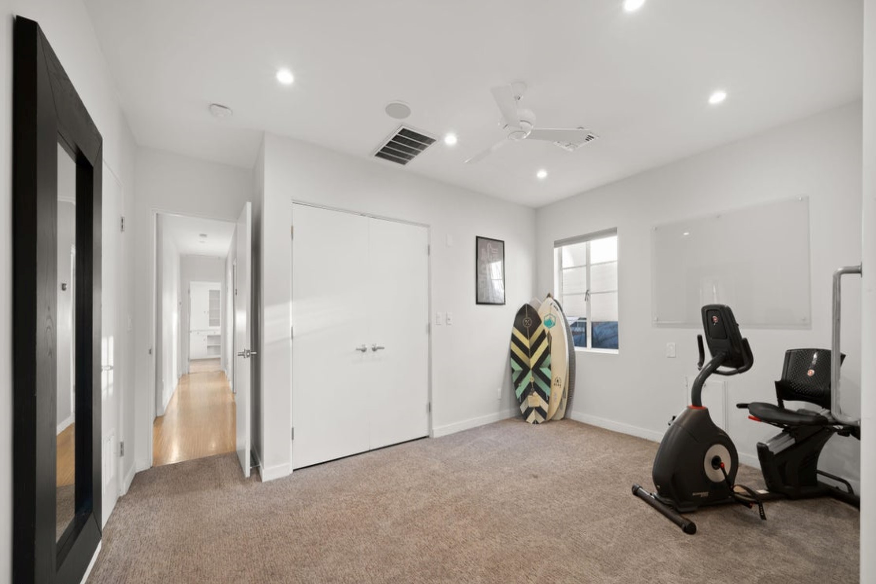 842 E Cambridge Avenue 