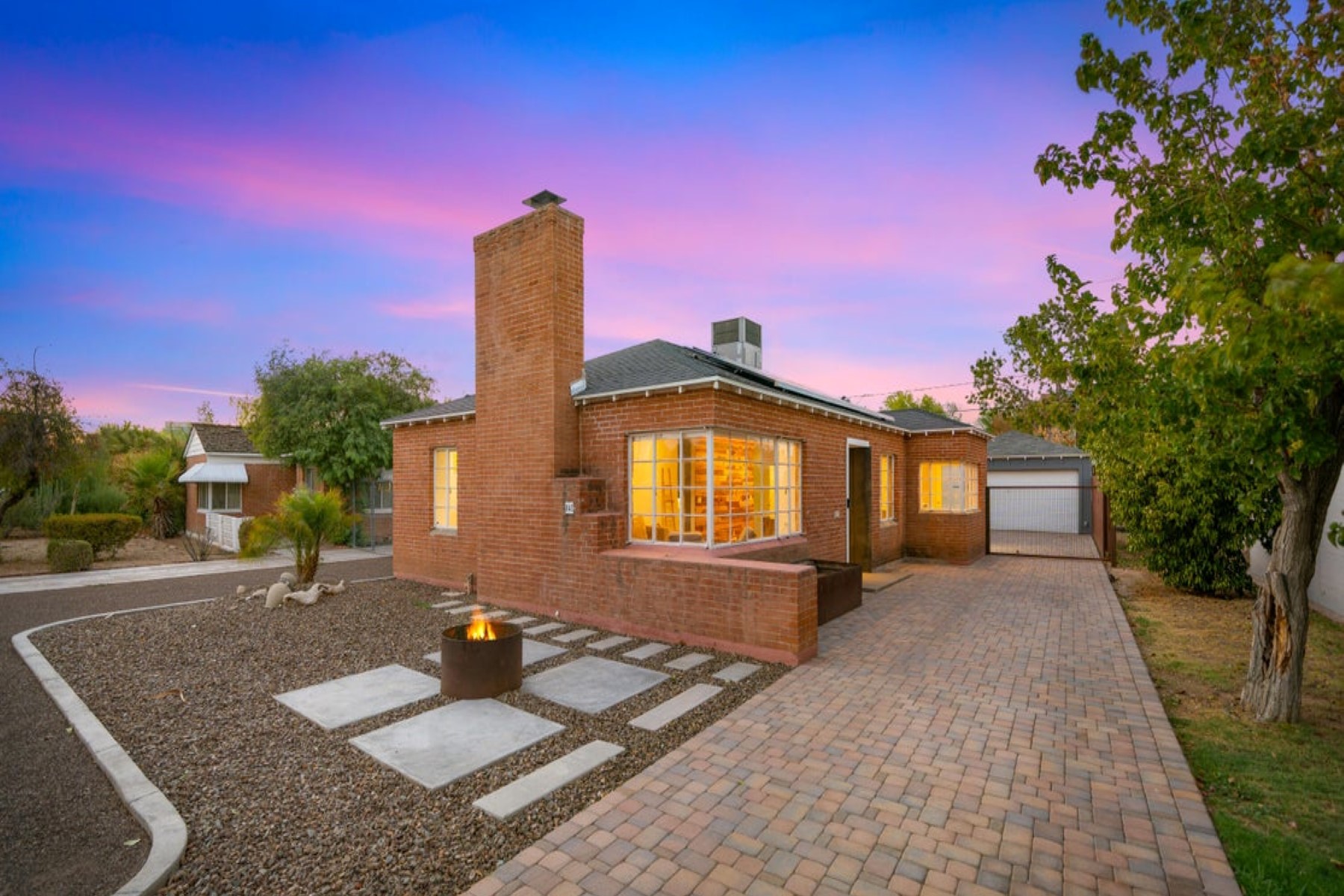 842 E Cambridge Avenue 