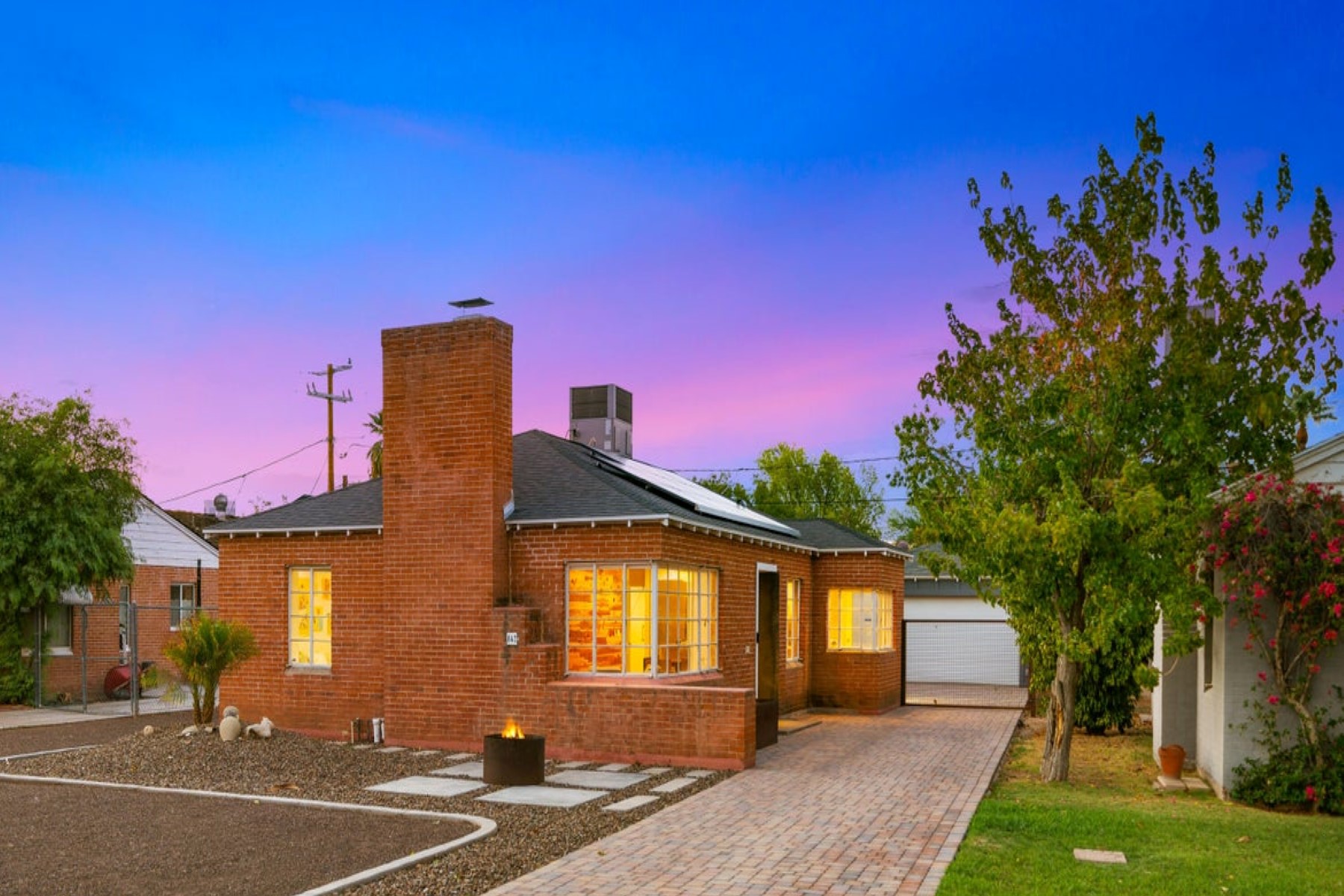 842 E Cambridge Avenue 