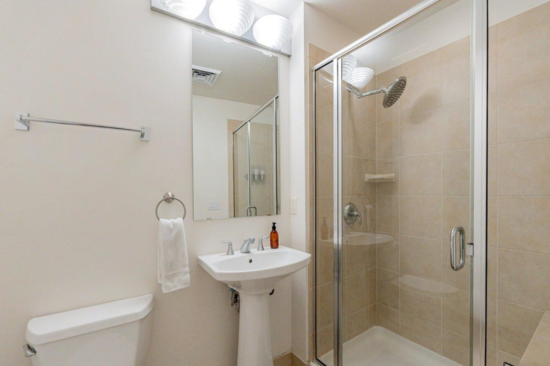 310 S 4th Street 905 