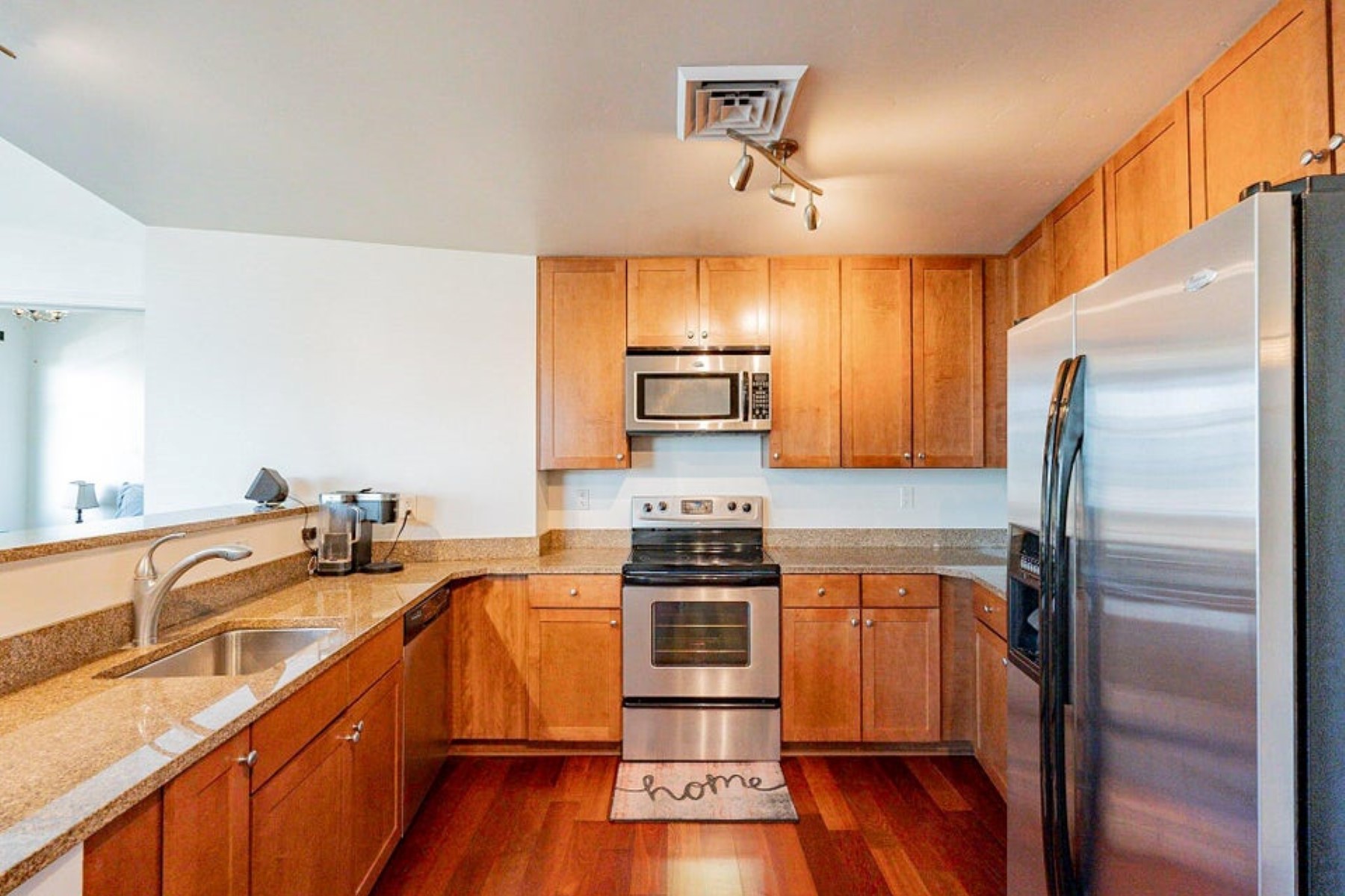 310 S 4th Street 905 