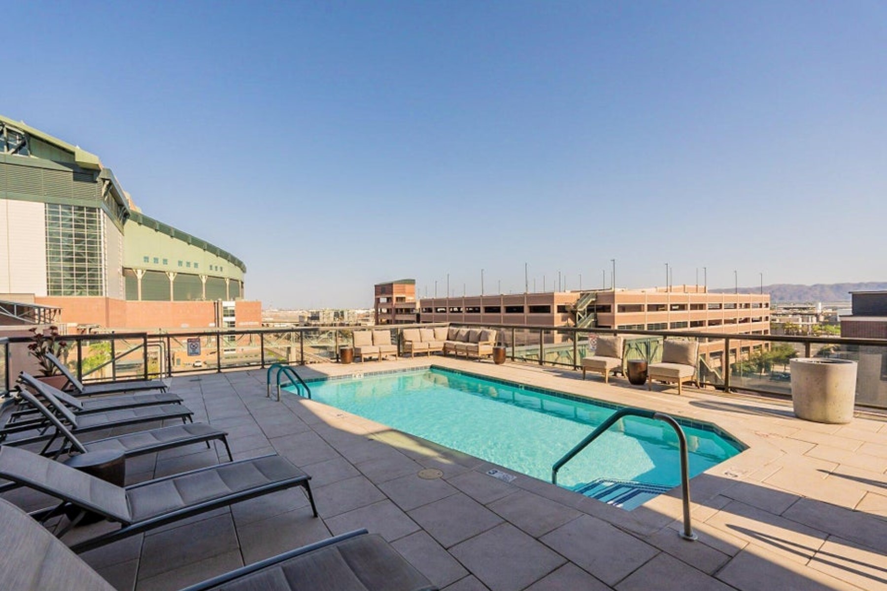 310 S 4th Street 905 