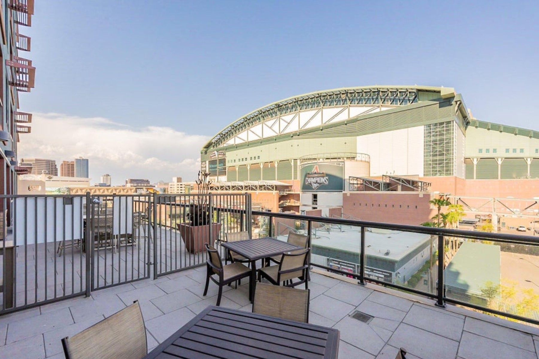 310 S 4th Street 905 