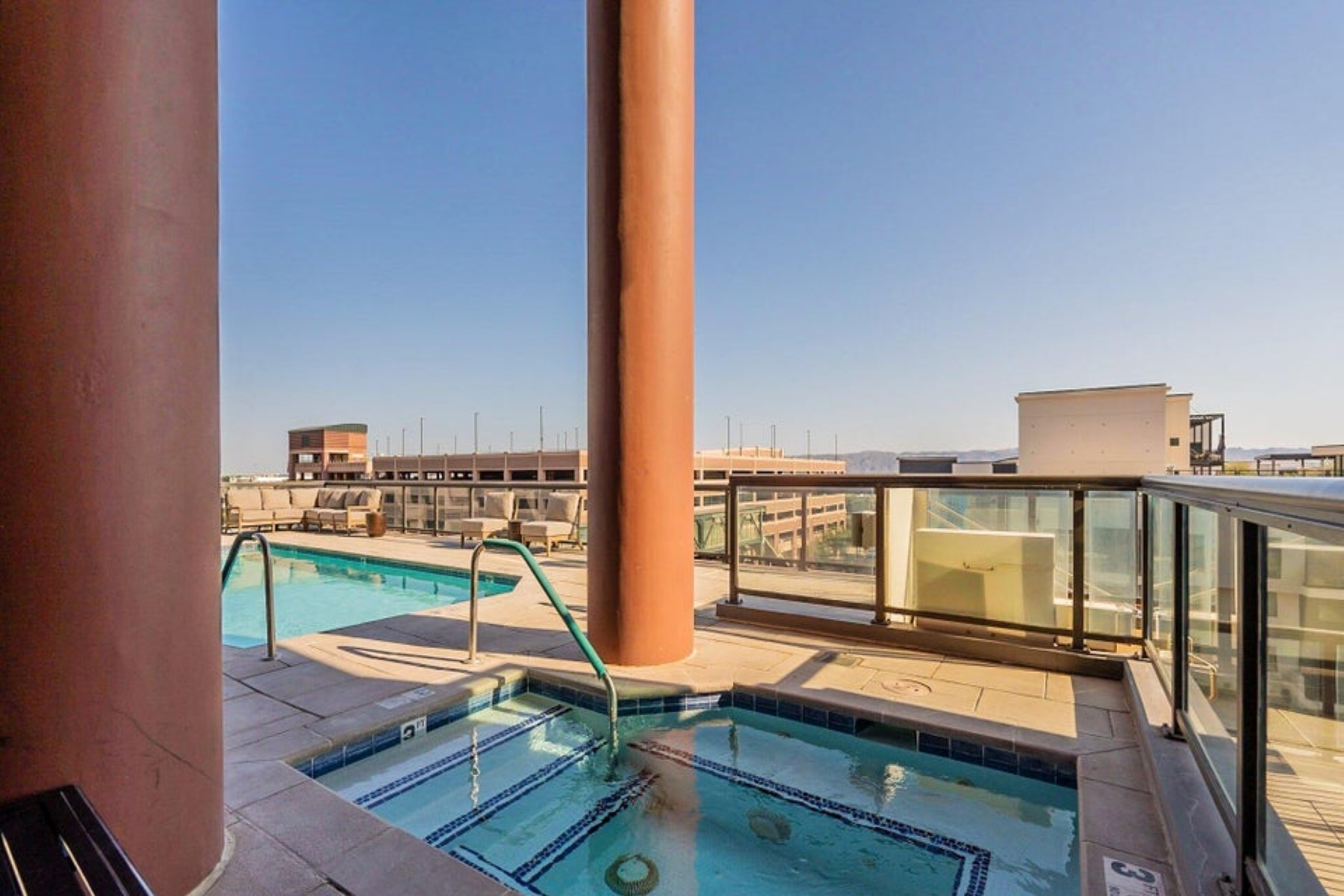 310 S 4th Street 905 