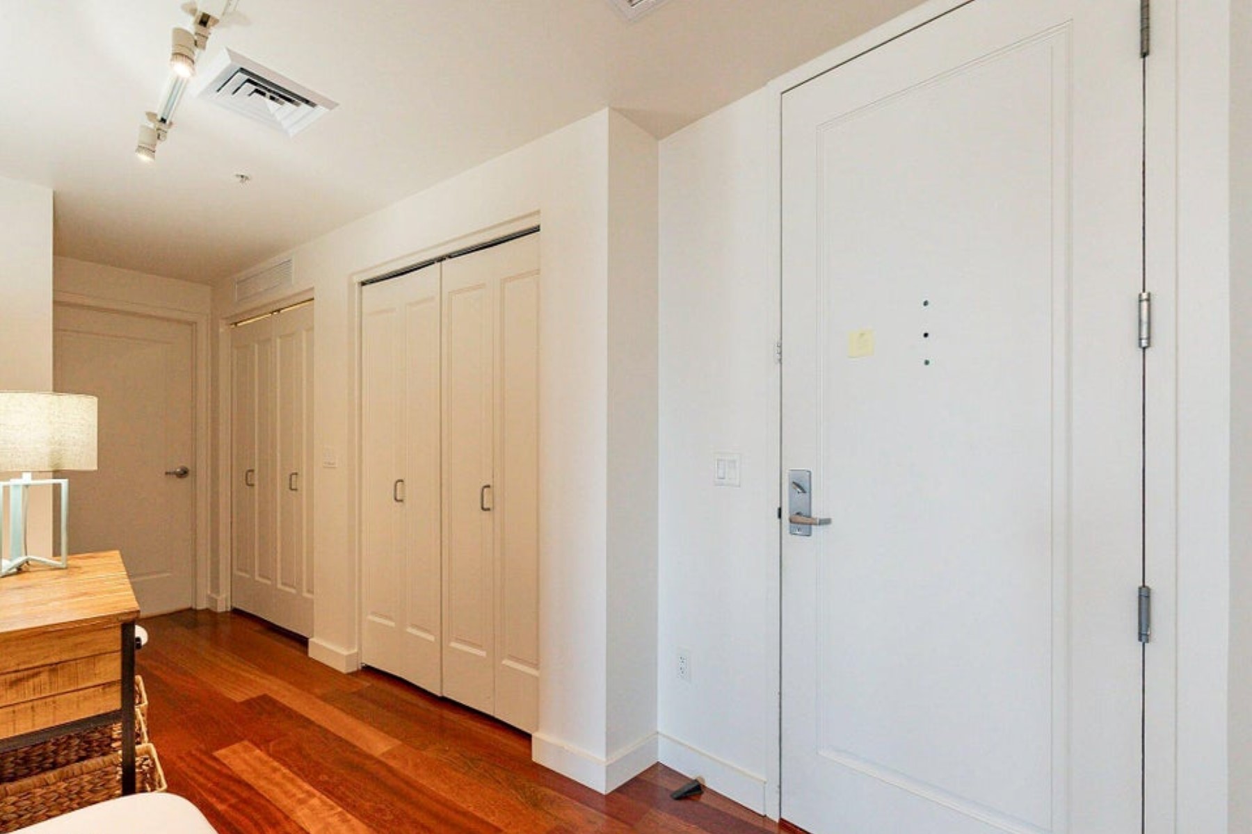 310 S 4th Street 905 