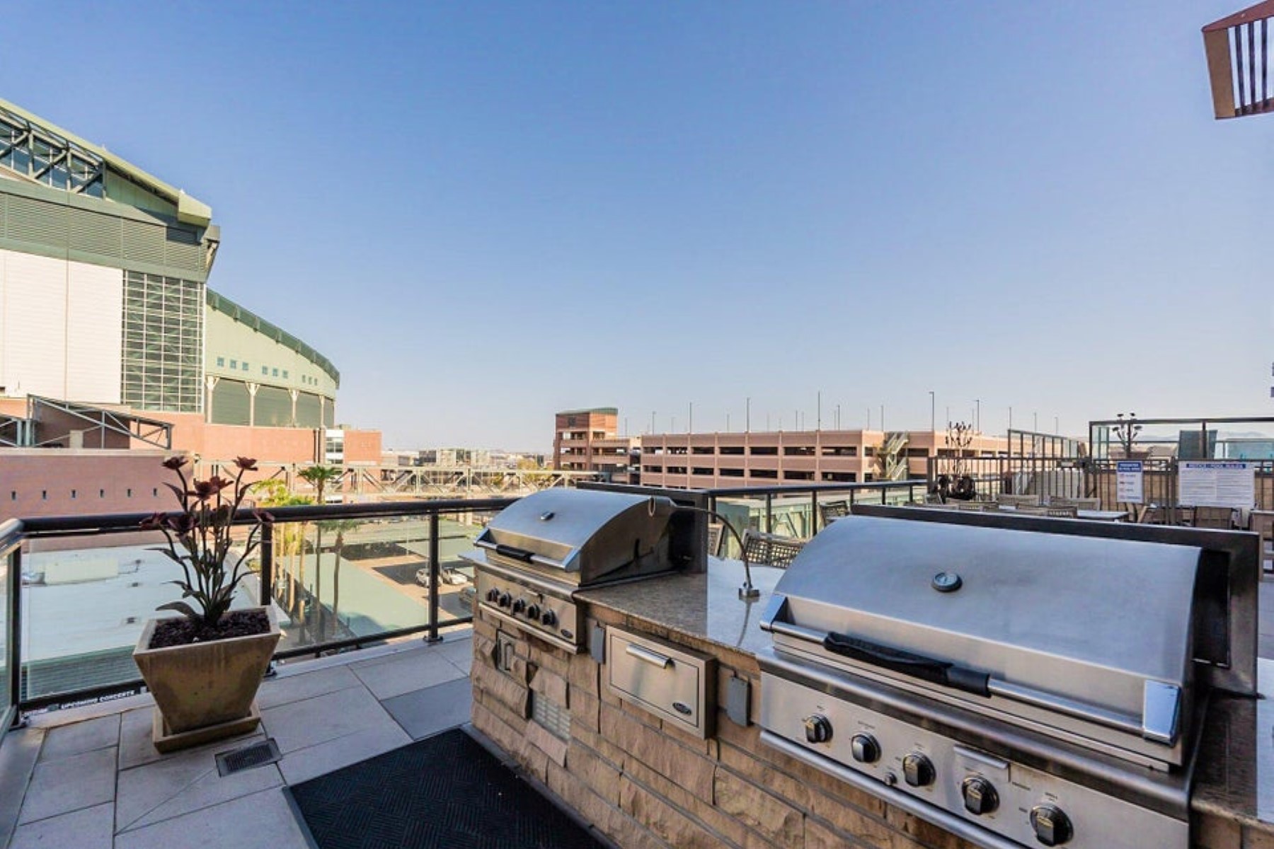 310 S 4th Street 905 