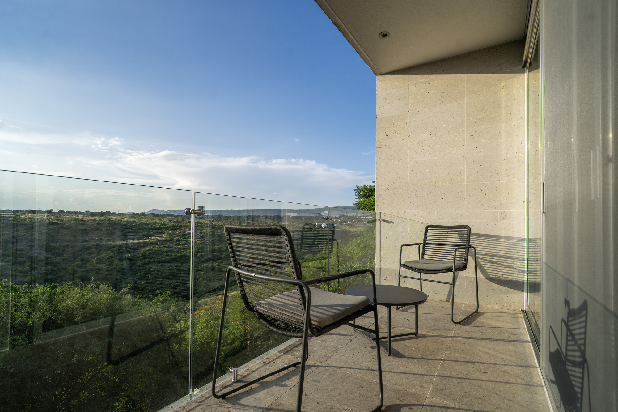 THE VALLEY HOUSE Lomas del Campanario