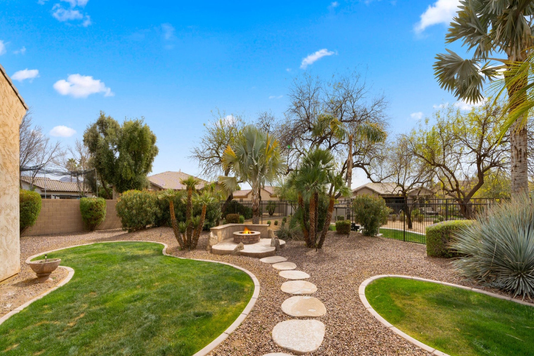 5632 S Four Peaks Place 