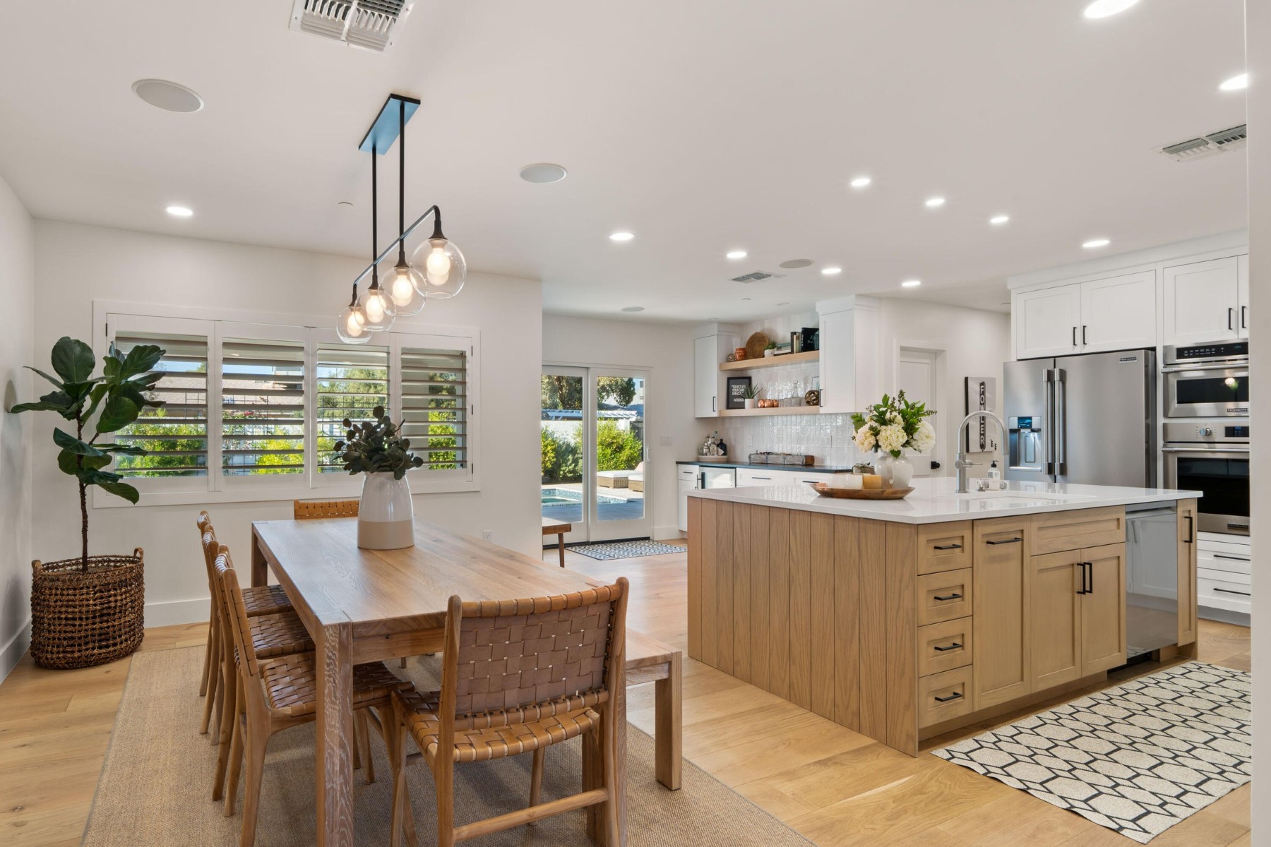 8238 E Wilshire Drive 