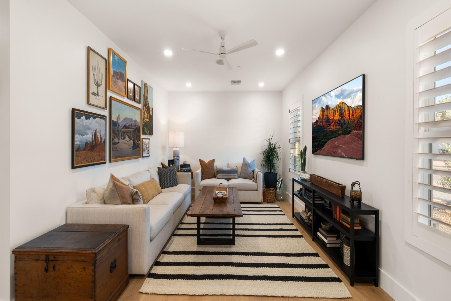 8238 E Wilshire Drive 